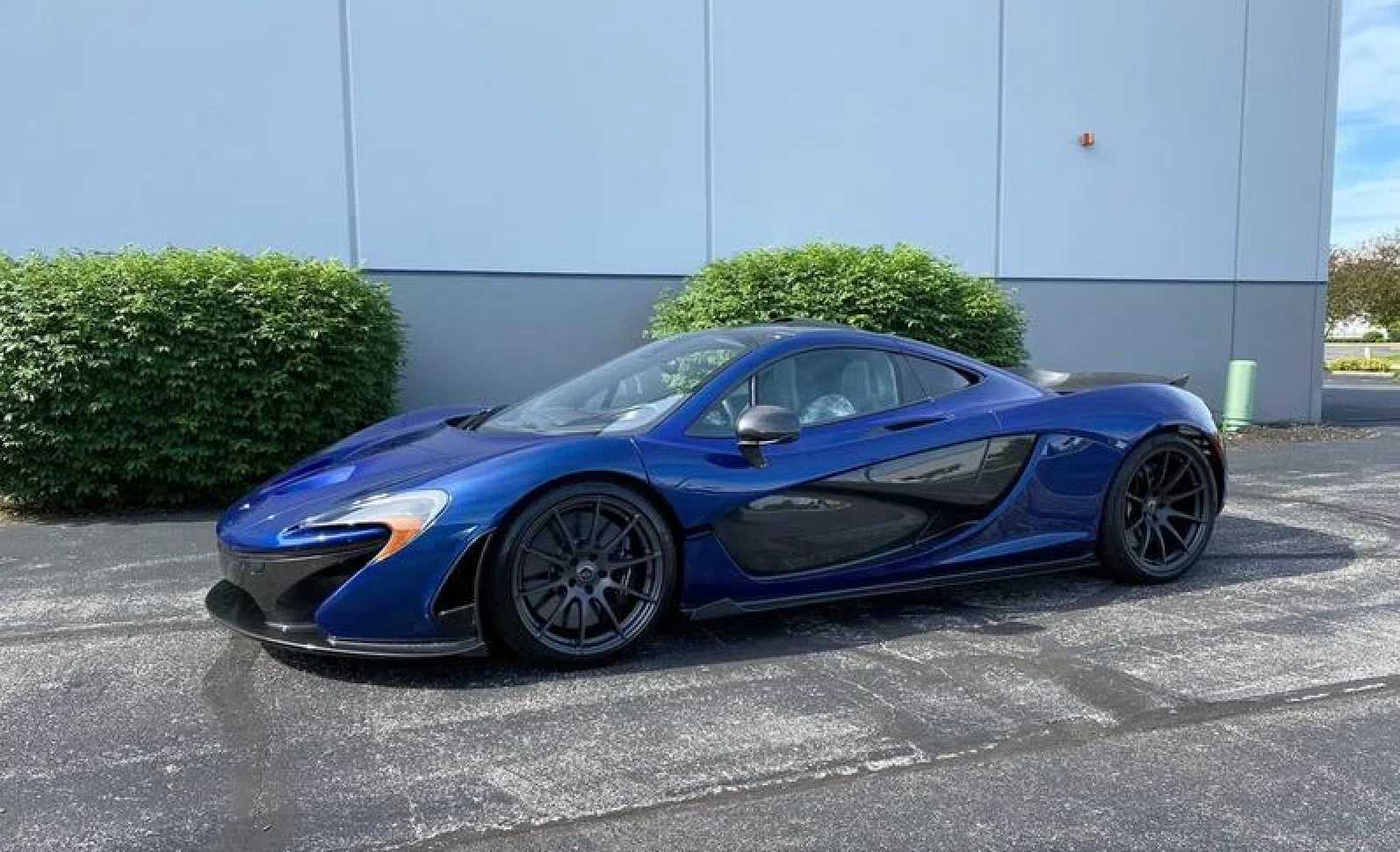 2014 McLaren P1
