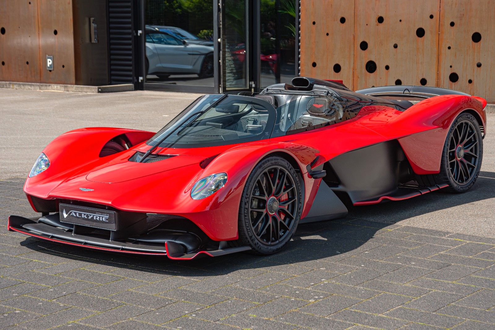 Aston Martin Valkyrie Spider, 2/15