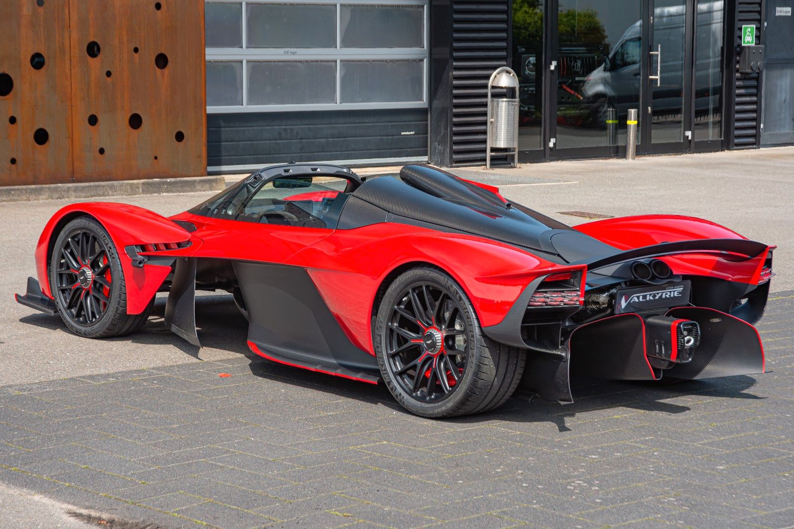 Aston Martin Valkyrie Spider, 5/15