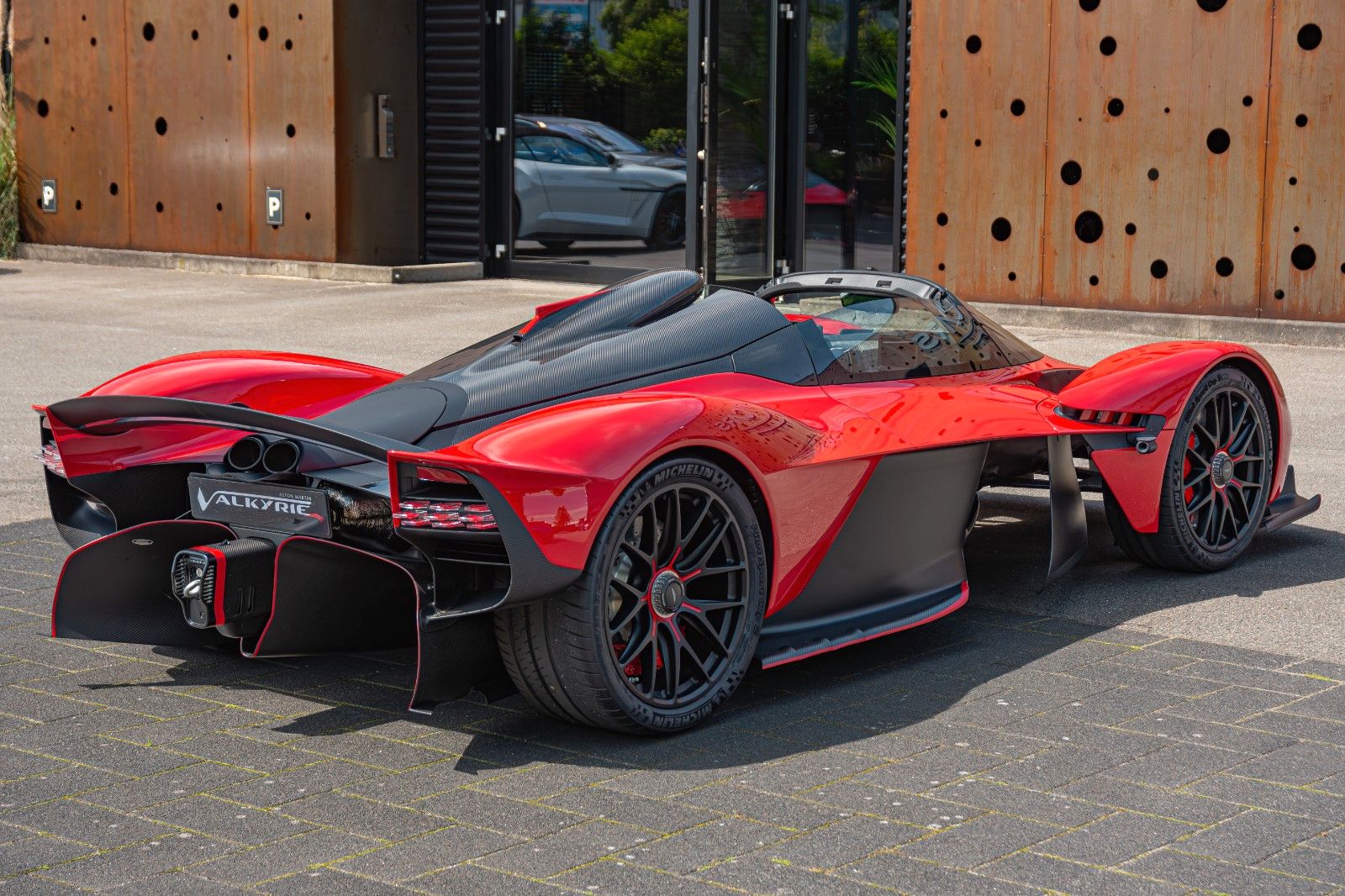 Aston Martin Valkyrie Spider, 7/15