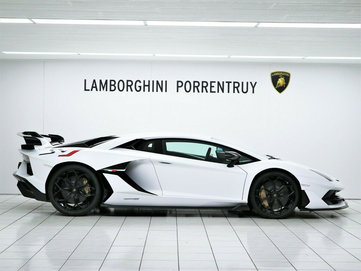 2019 Lamborghini Aventador SVJ, 9/10