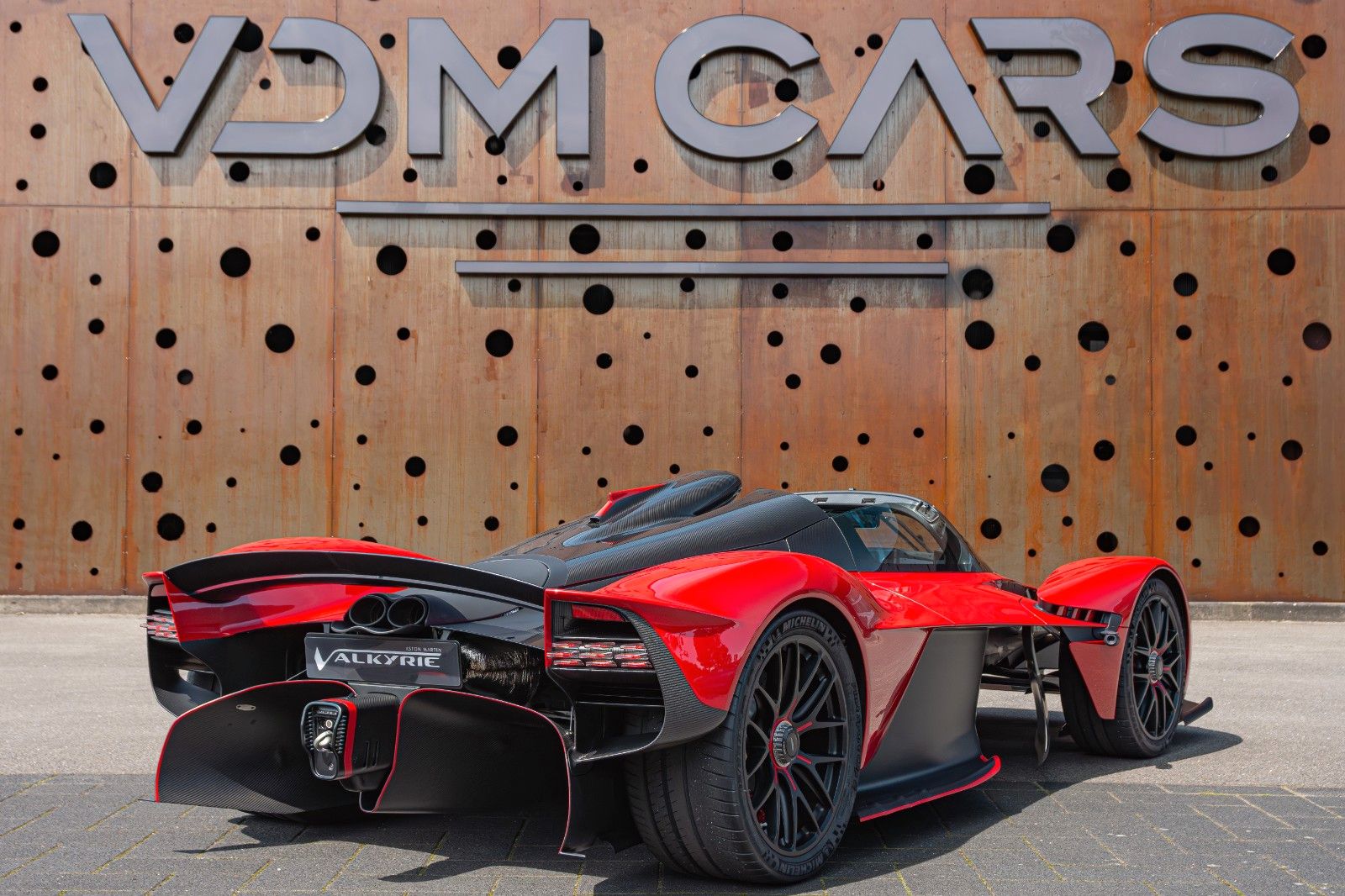 Aston Martin Valkyrie Spider, 8/15