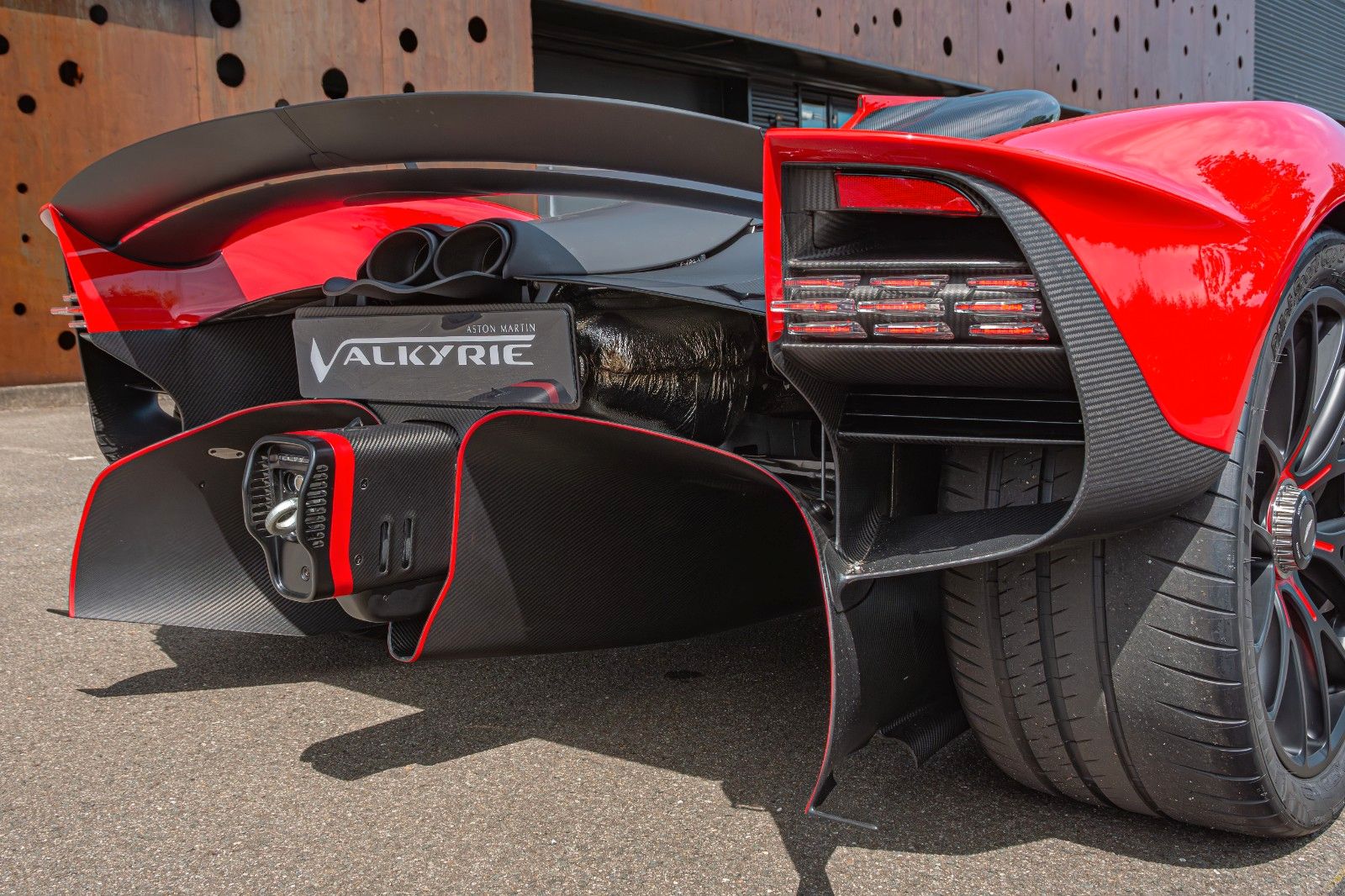 Aston Martin Valkyrie Spider, 14/15