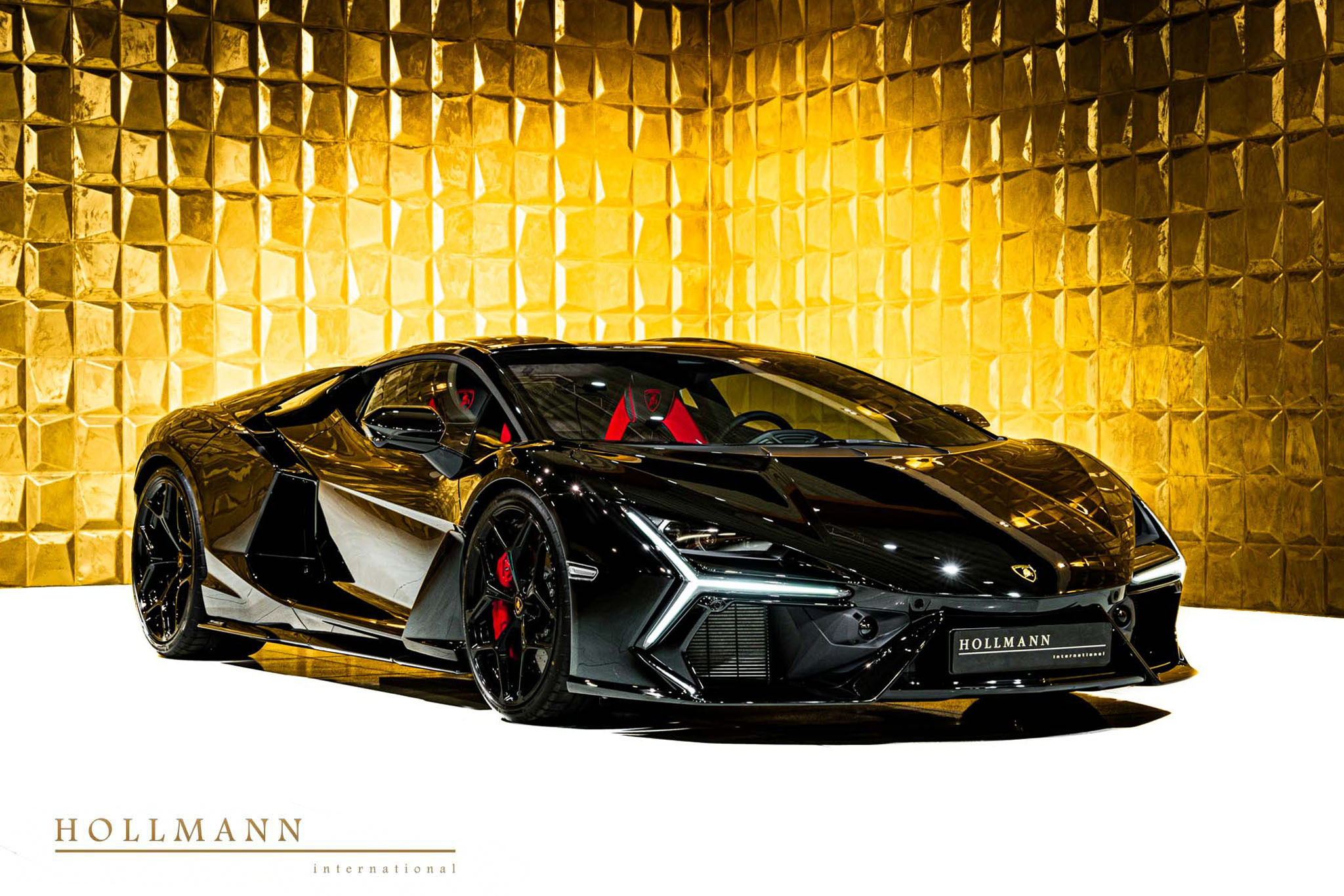 2024 Lamborghini Revuelto