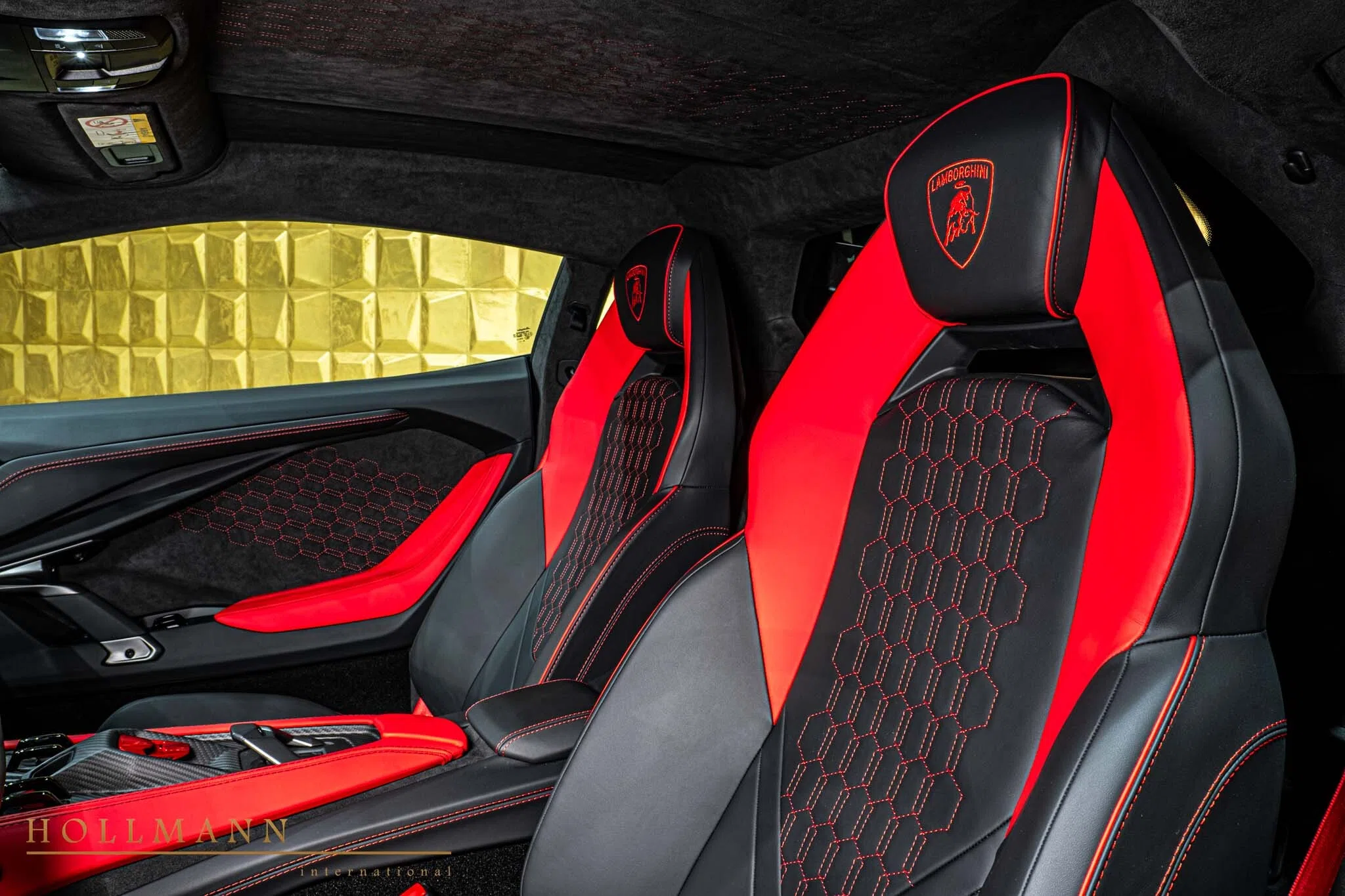 2024 Lamborghini Revuelto interior, seats