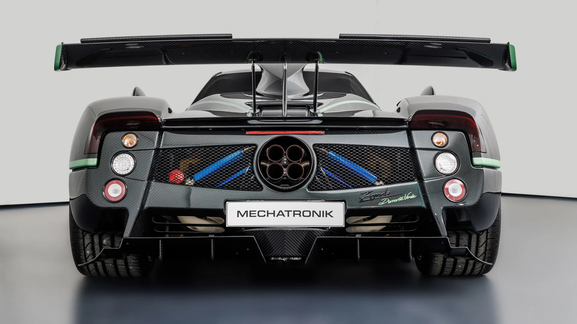 2017 Pagani Zonda 760 Roadster Diamante Verde for sale, exterior, Carbon black with special effect