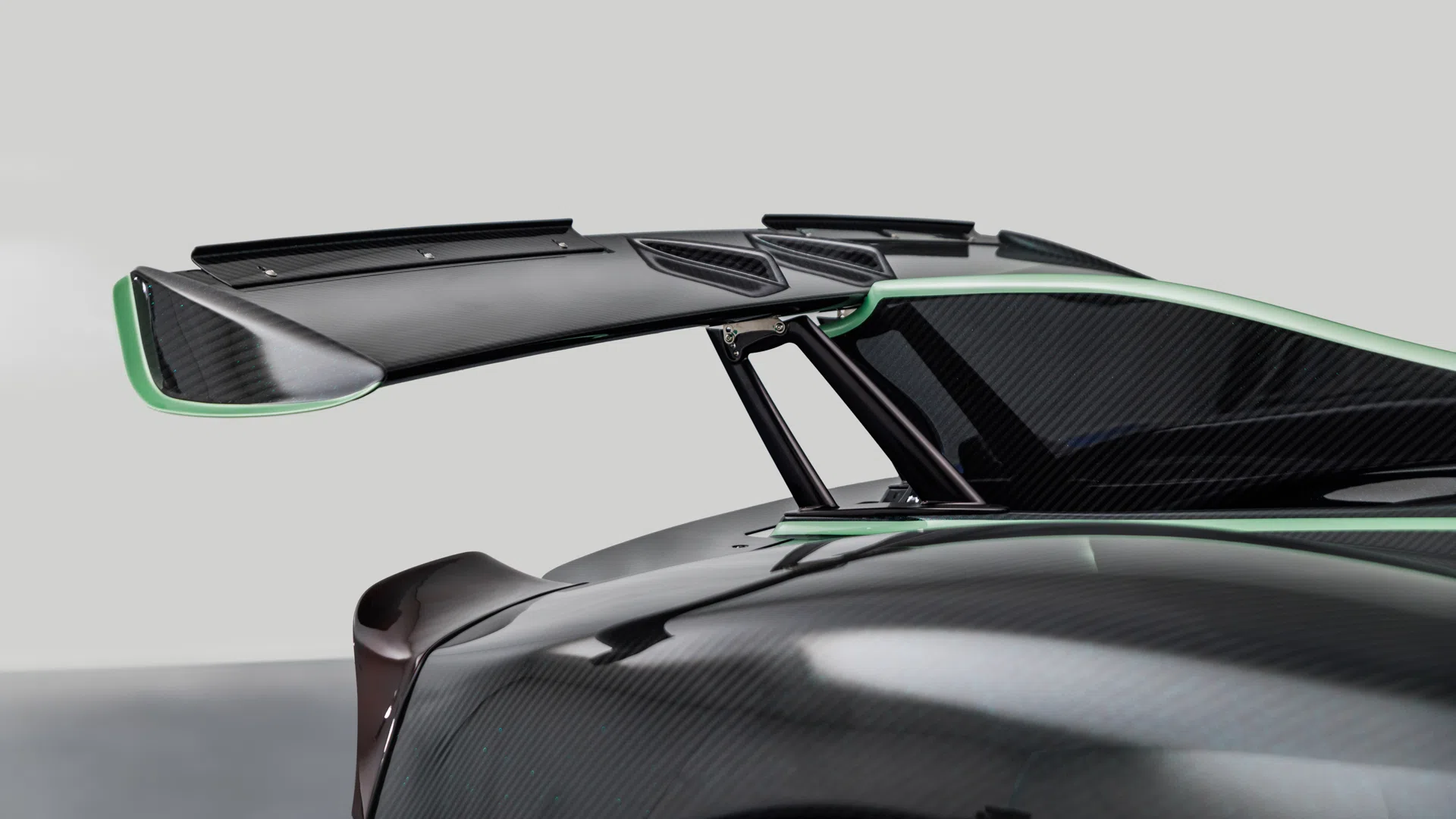 2017 Pagani Zonda 760 Roadster Diamante Verde for sale, exterior, Carbon black with special effect