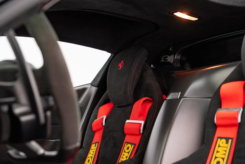 2014 Ferrari LaFerrari interior, seats