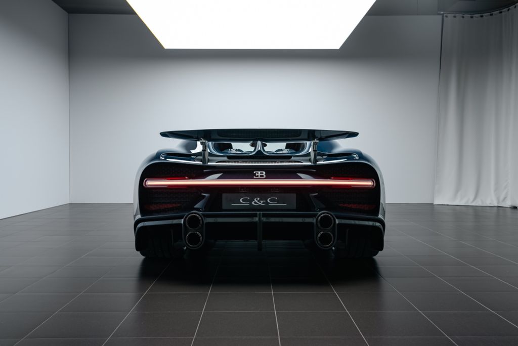 2023 Bugatti Chiron Super Sport, 6/12