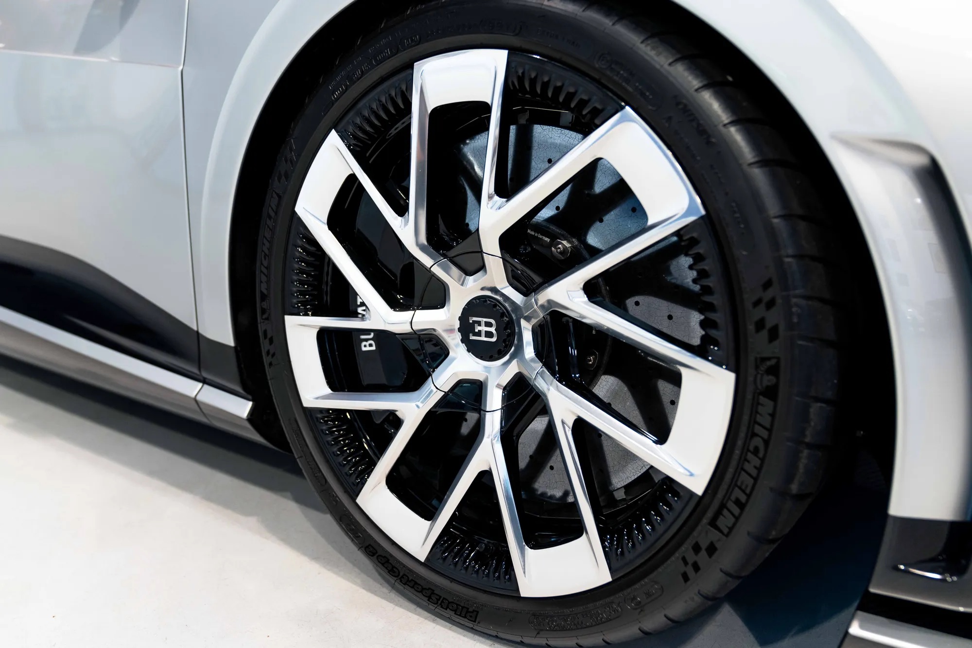 2022 Bugatti Centodieci, 25/27