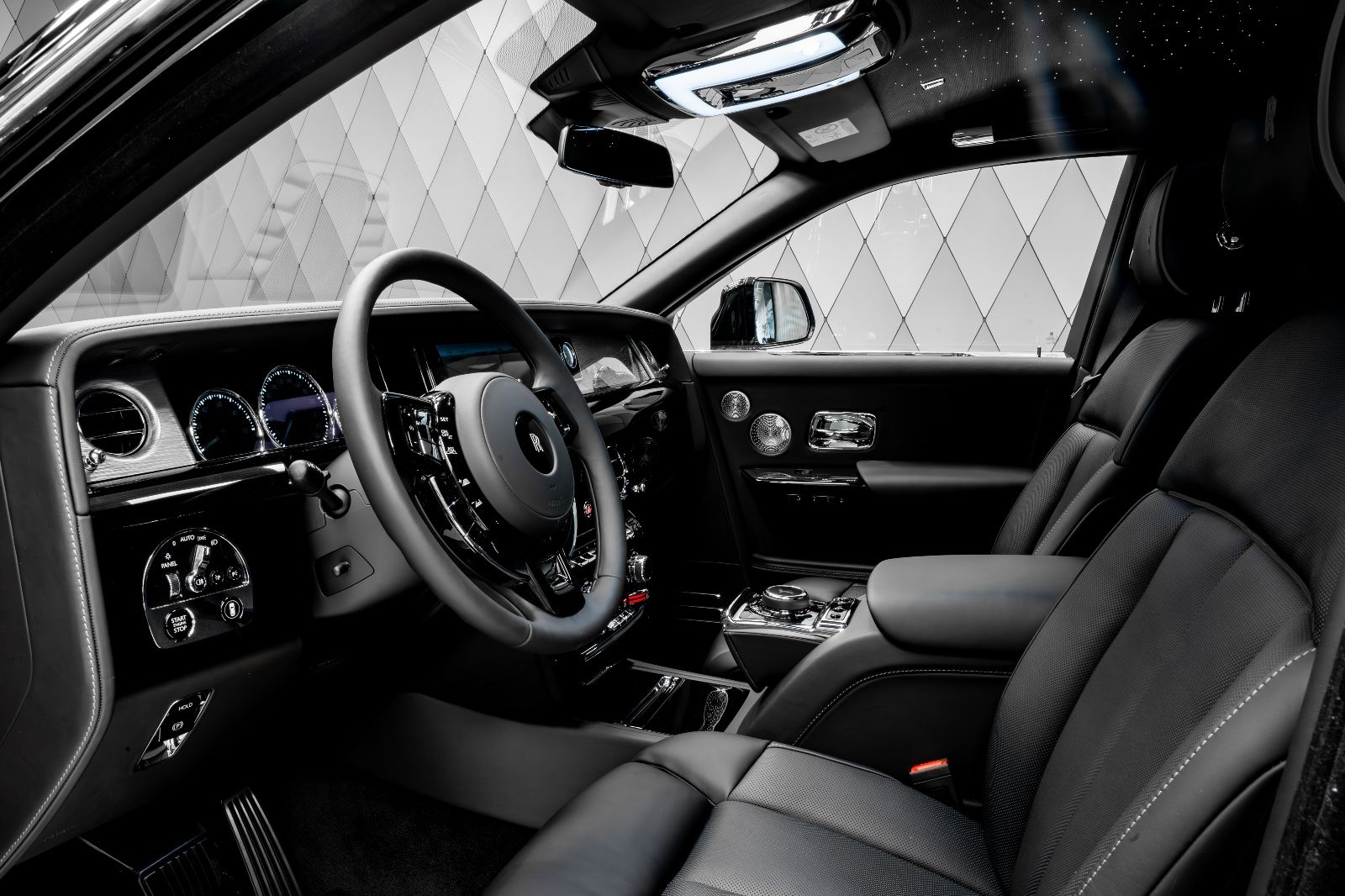 2024 Rolls-Royce Phantom EWB, 12/20