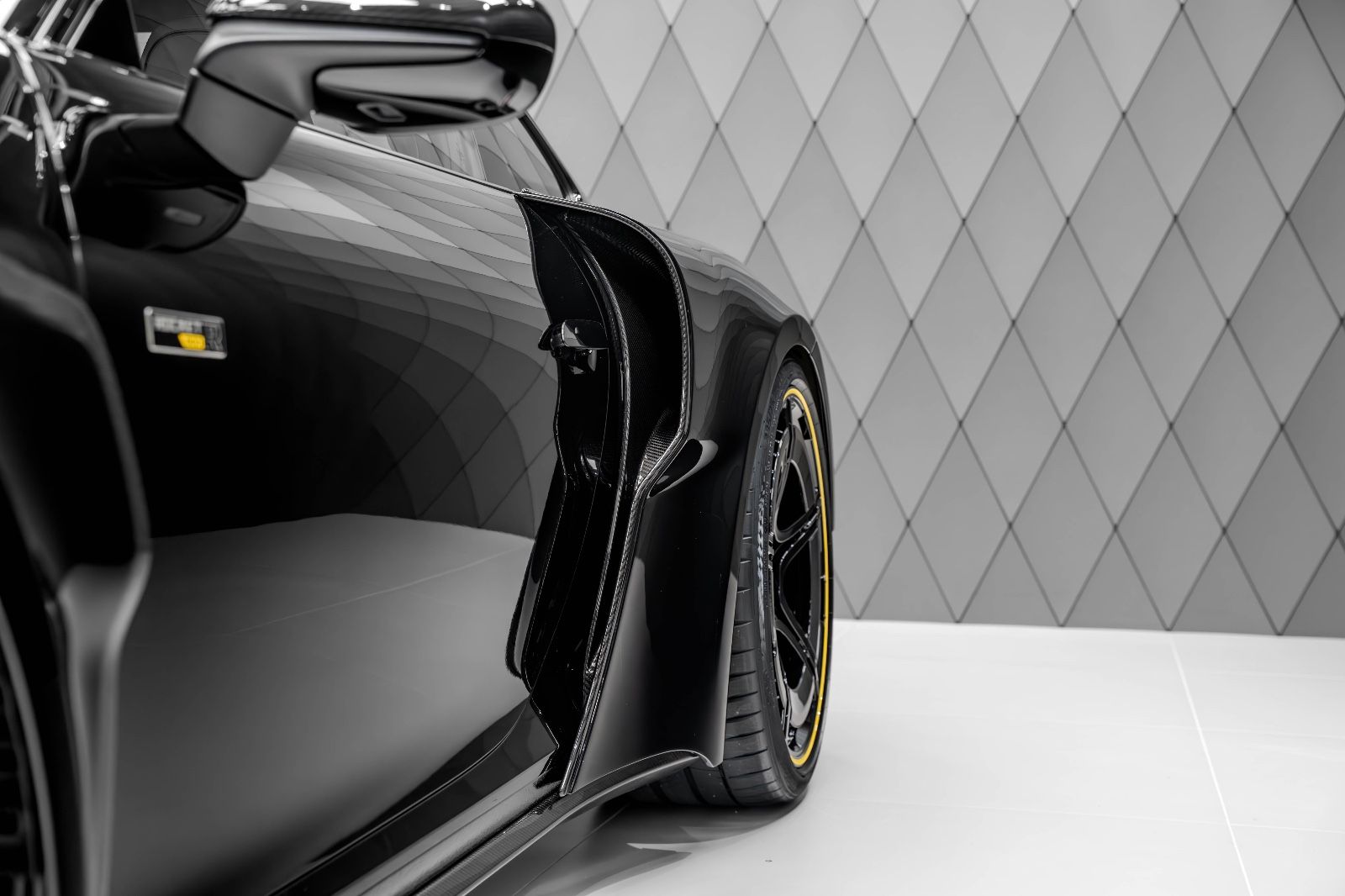 2024 BRABUS 900 Rocket R, 10/20