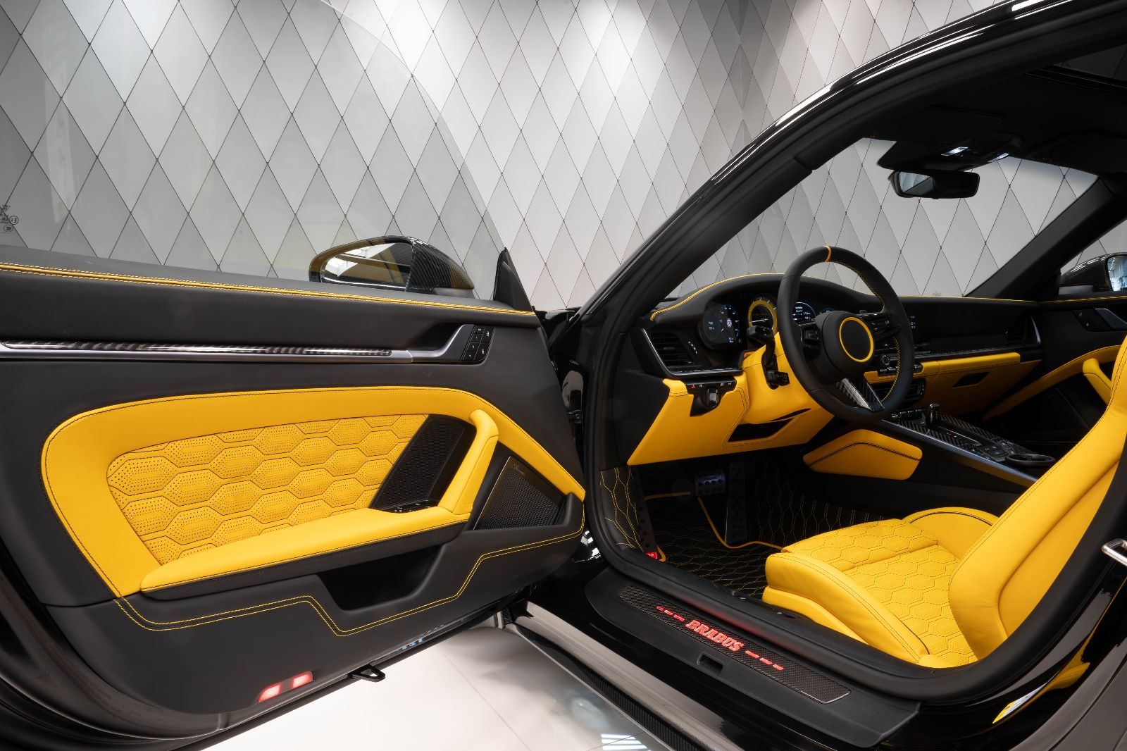 2024 BRABUS 900 Rocket R, 15/20
