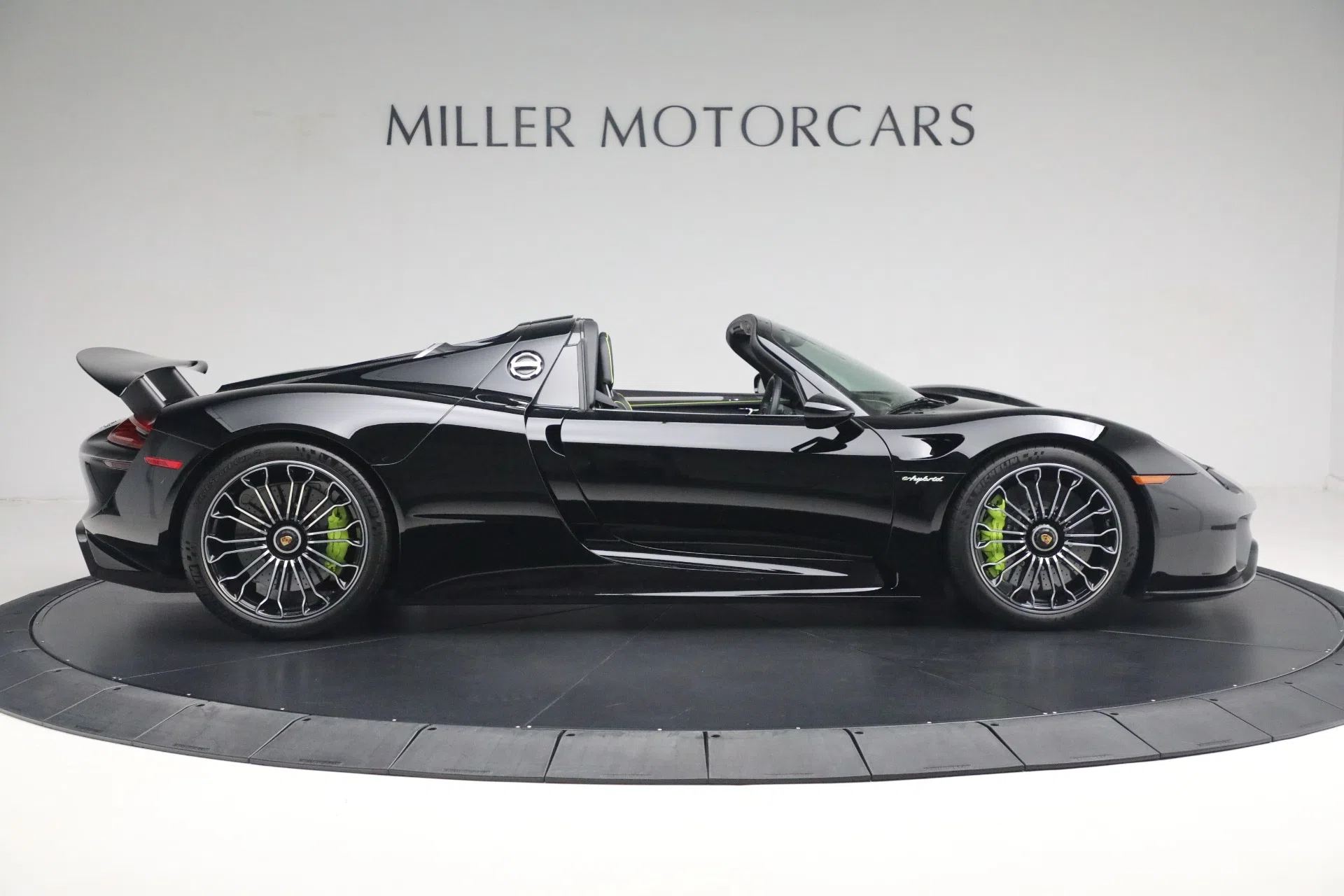 2015 Porsche 918 Spyder for sale, exterior, Onyx Black
