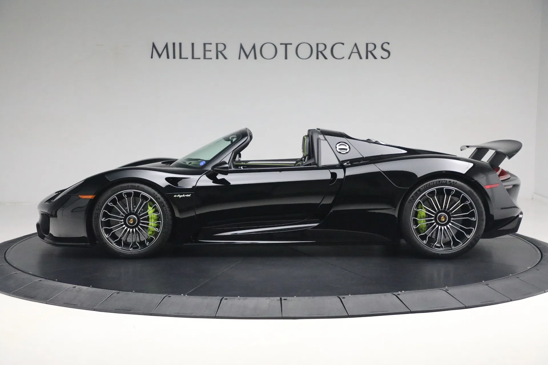 2015 Porsche 918 Spyder for sale, exterior, Onyx Black