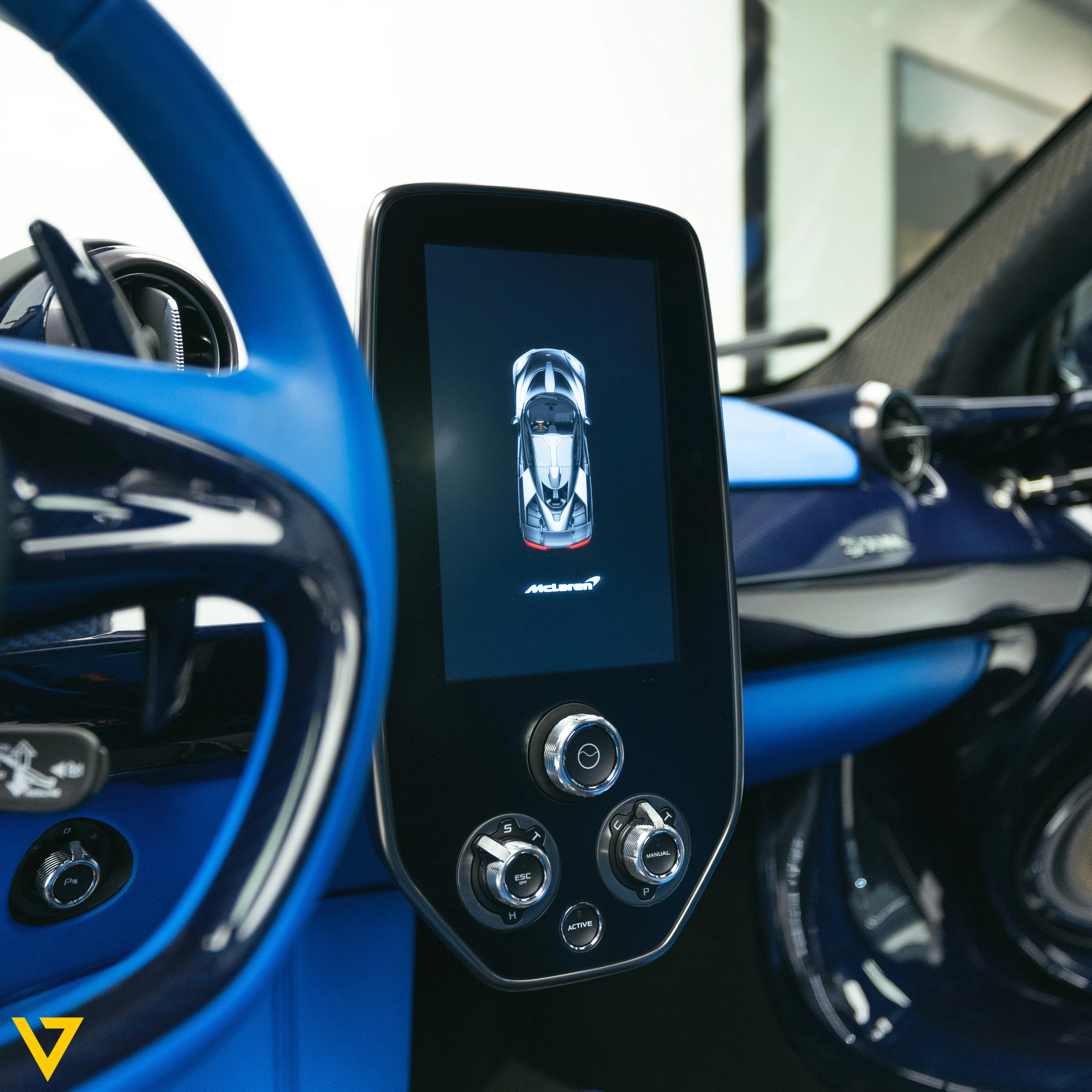 2019 McLaren Senna interior, center console