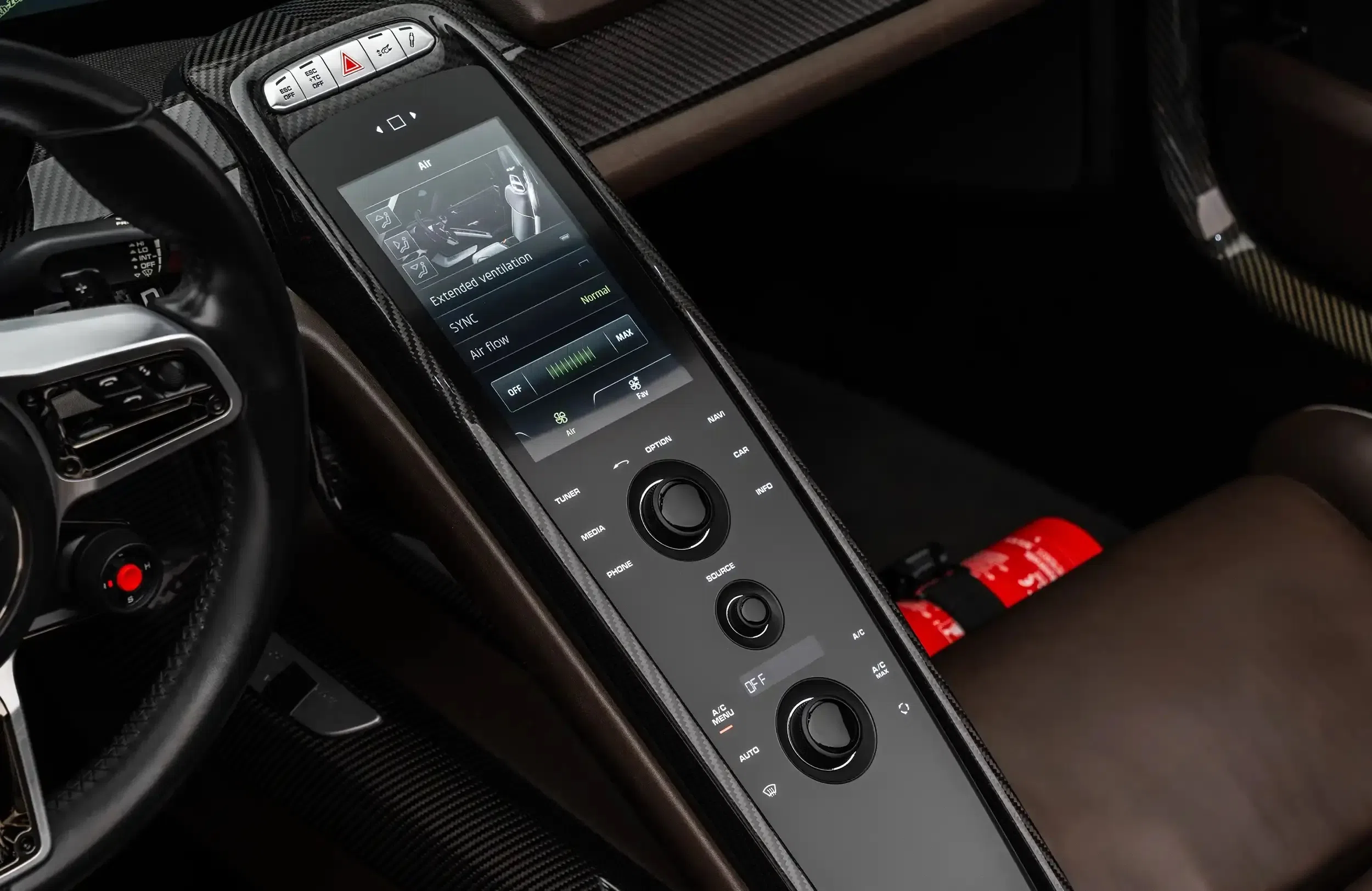 2015 Porsche 918 Spyder interior, center console