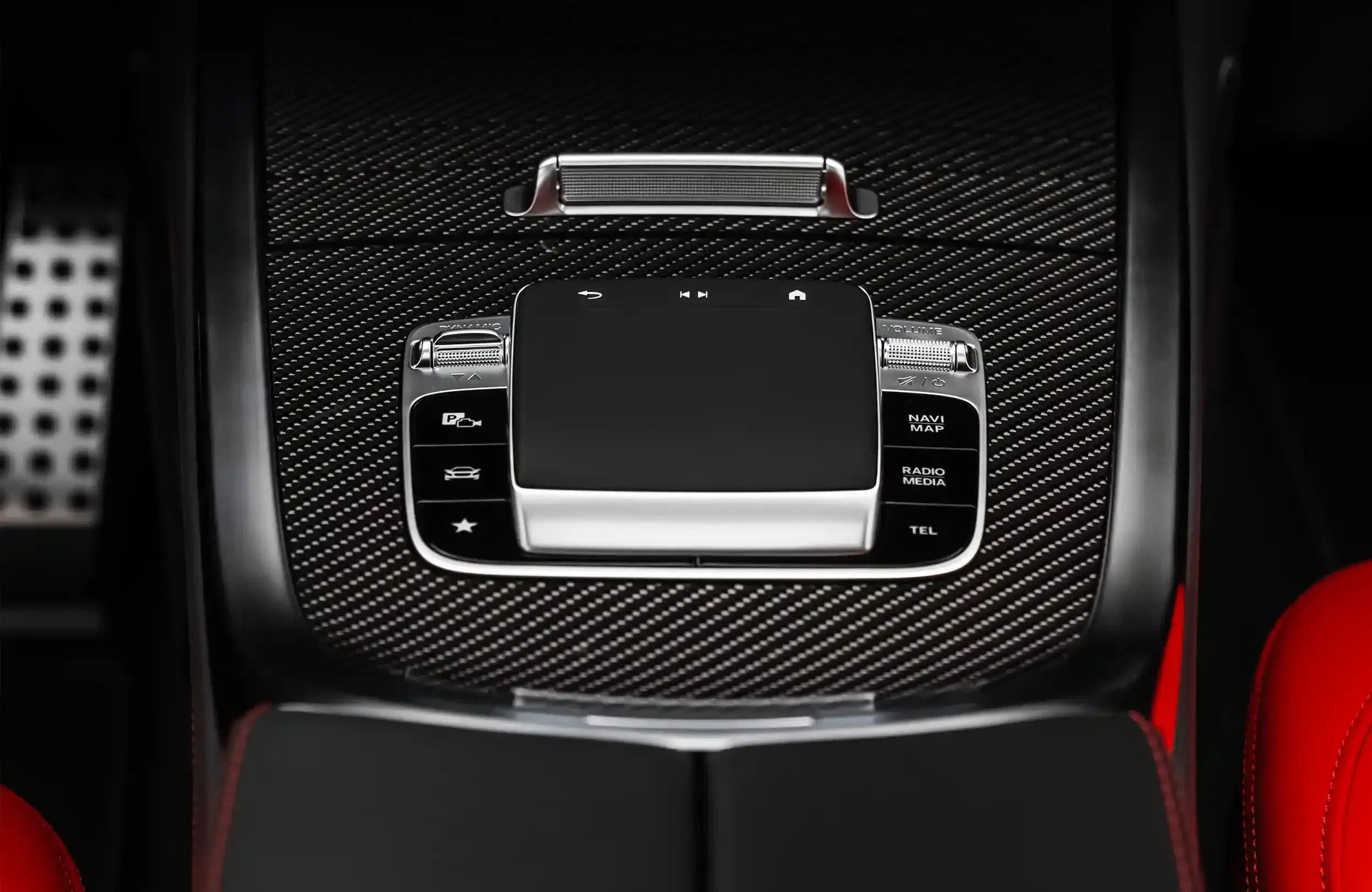 2025 Mercedes-Benz AMG G63 interior, center console