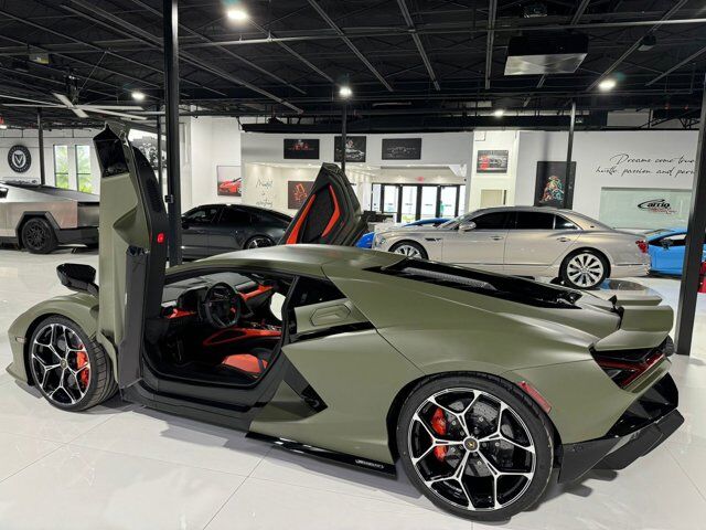 2024 Lamborghini Revuelto, 6/16