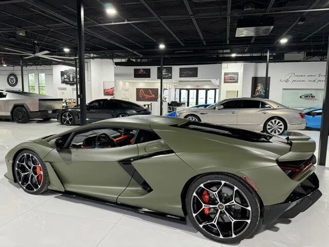 2024 Lamborghini Revuelto for sale, photo 7 of 16
