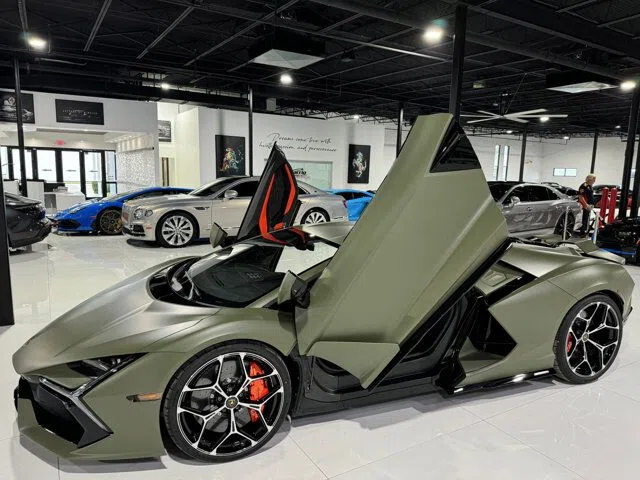 2024 Lamborghini Revuelto for sale, exterior