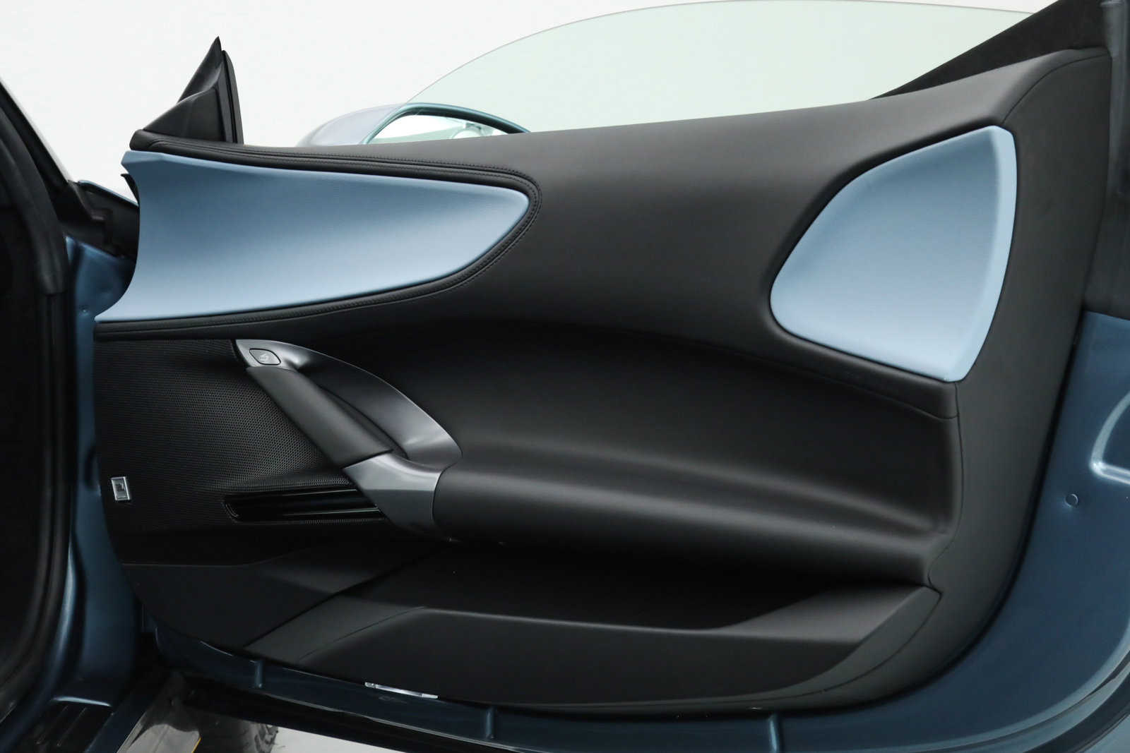 2023 Ferrari SF90 Spider, 8/20