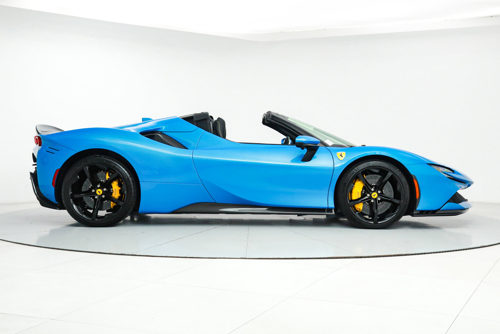 2023 SF90 Spider, 10/17