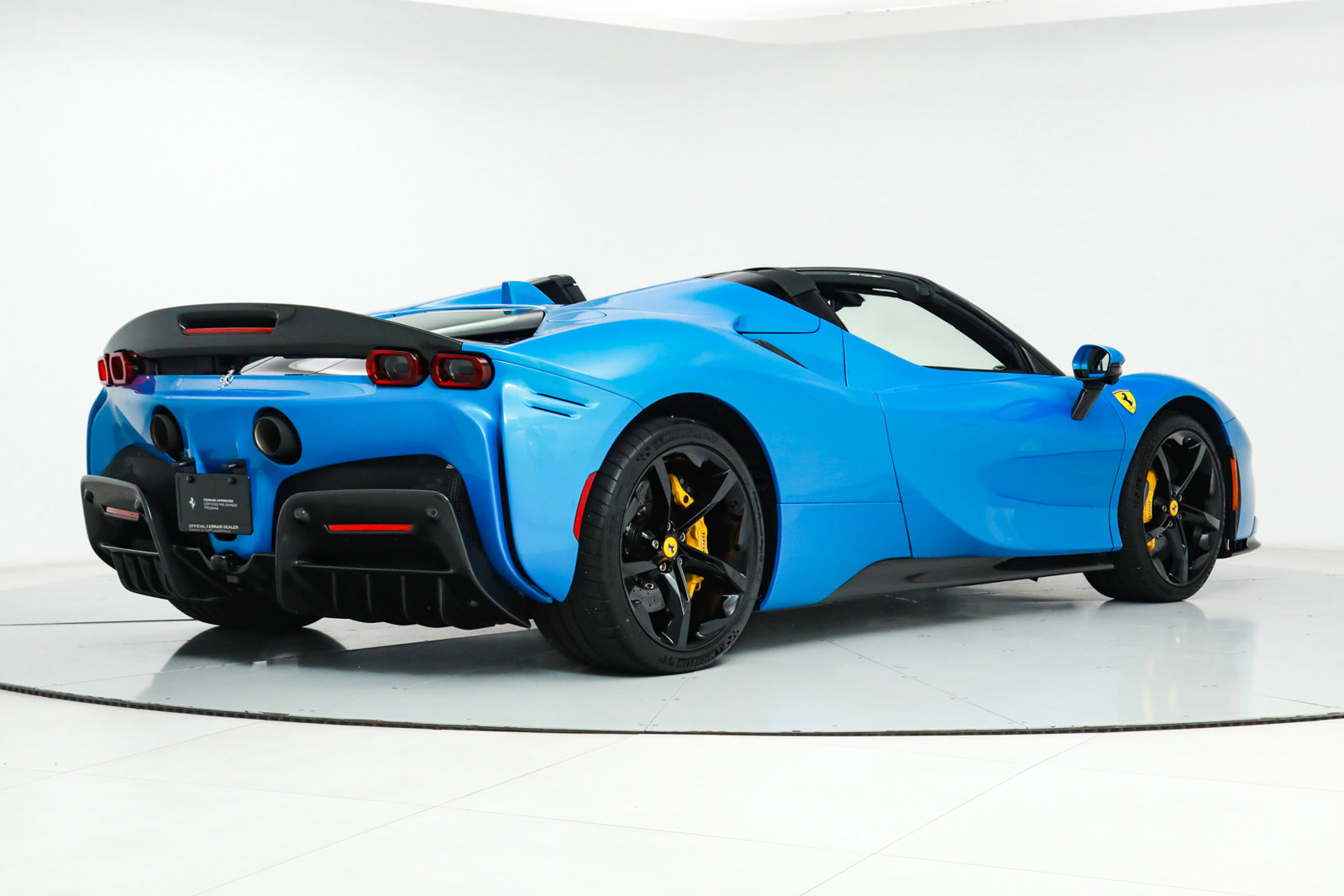 2023 SF90 Spider, 16/17