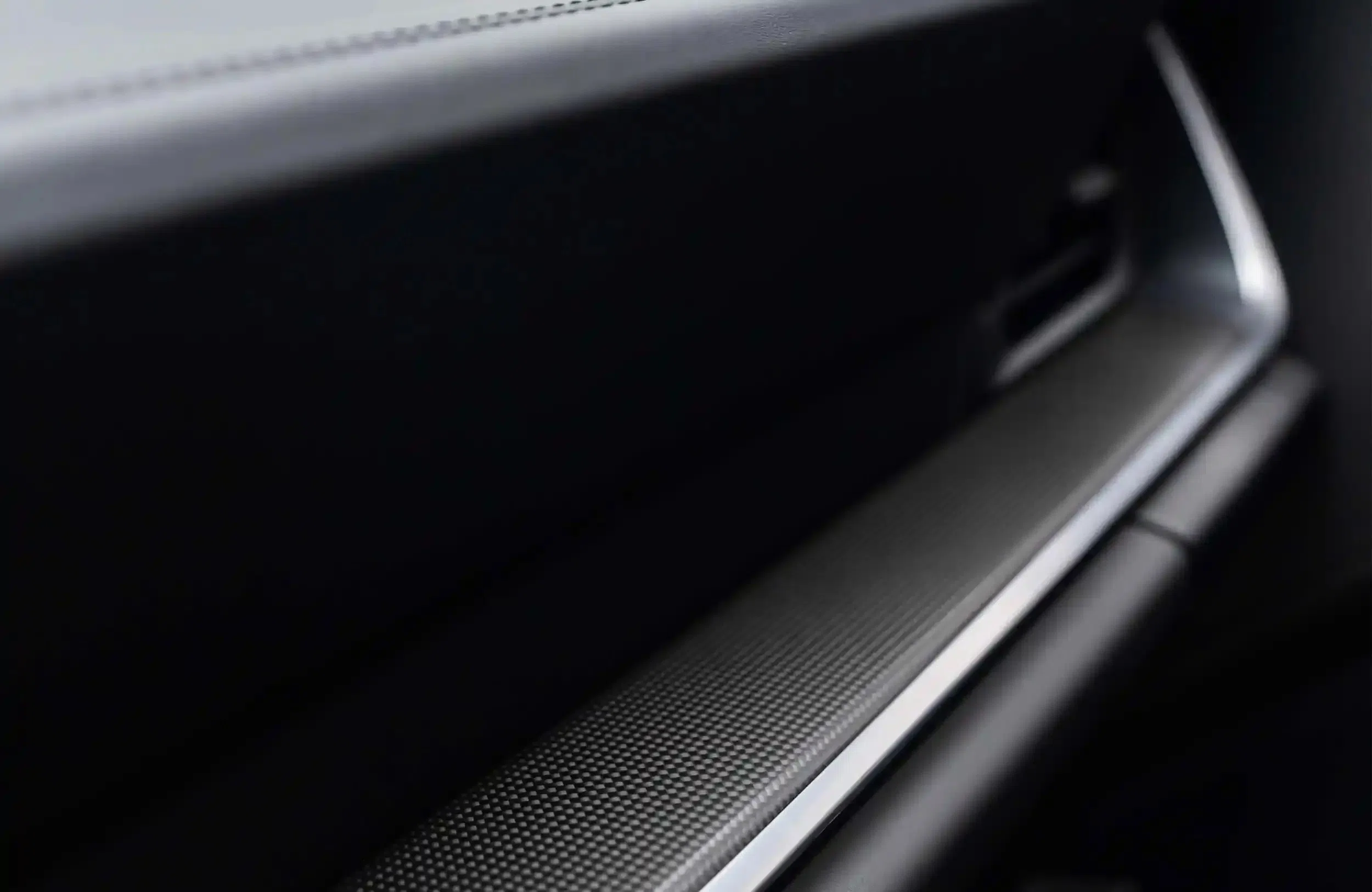 2024 Porsche 911 Turbo S Cabriolet interior, door sill