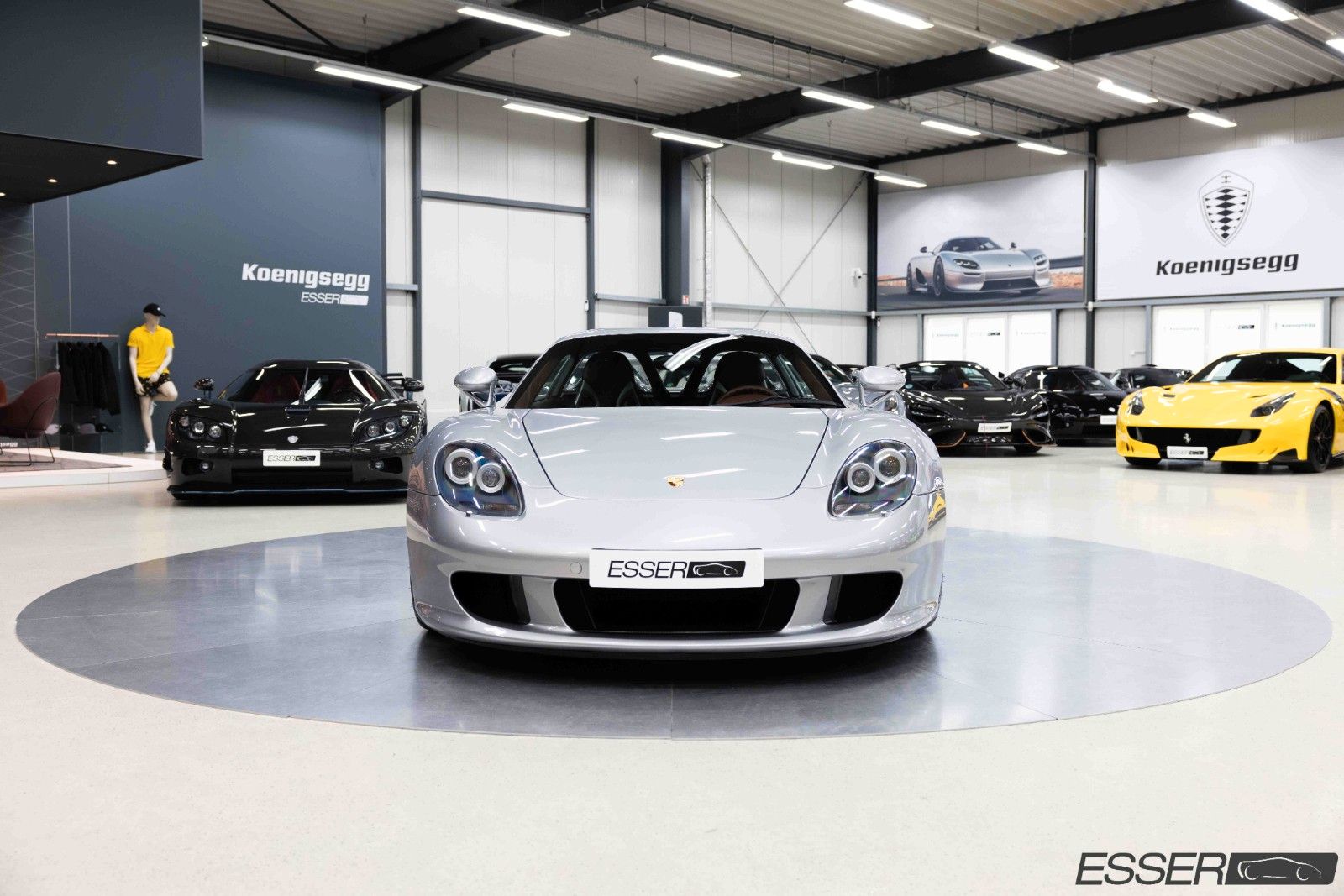 2004 Porsche Carrera GT, 3/20