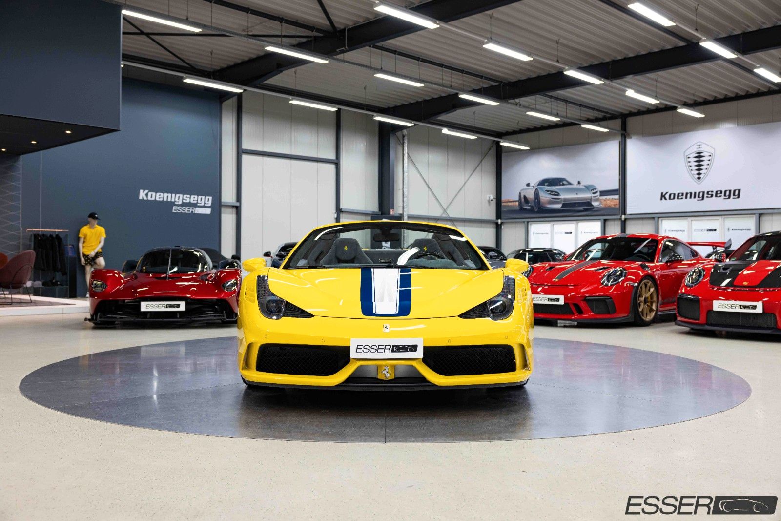 2015 Ferrari 458 Speciale A, 3/24