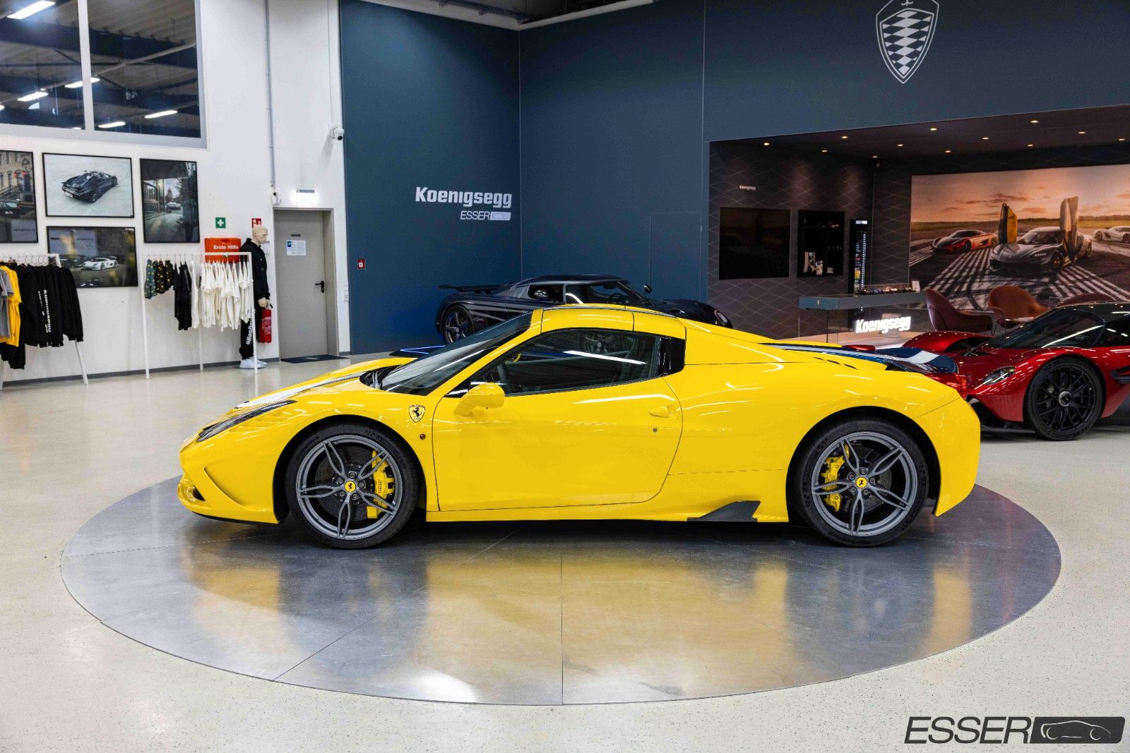 2015 Ferrari 458 Speciale A, 20/24