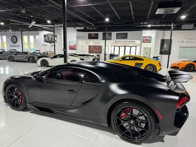 2019 Bugatti Chiron for sale, exterior, Black