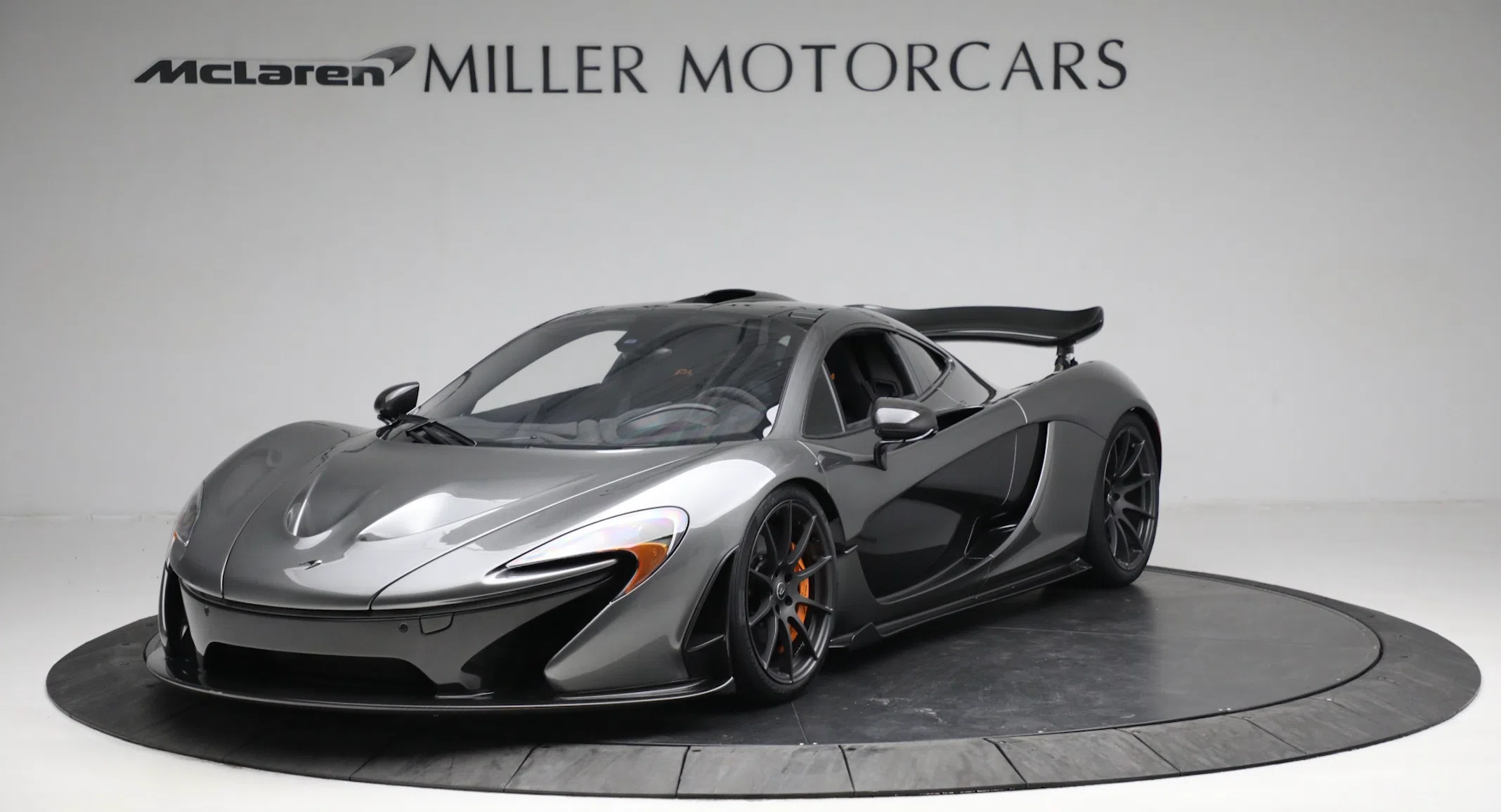 2015 McLaren P1