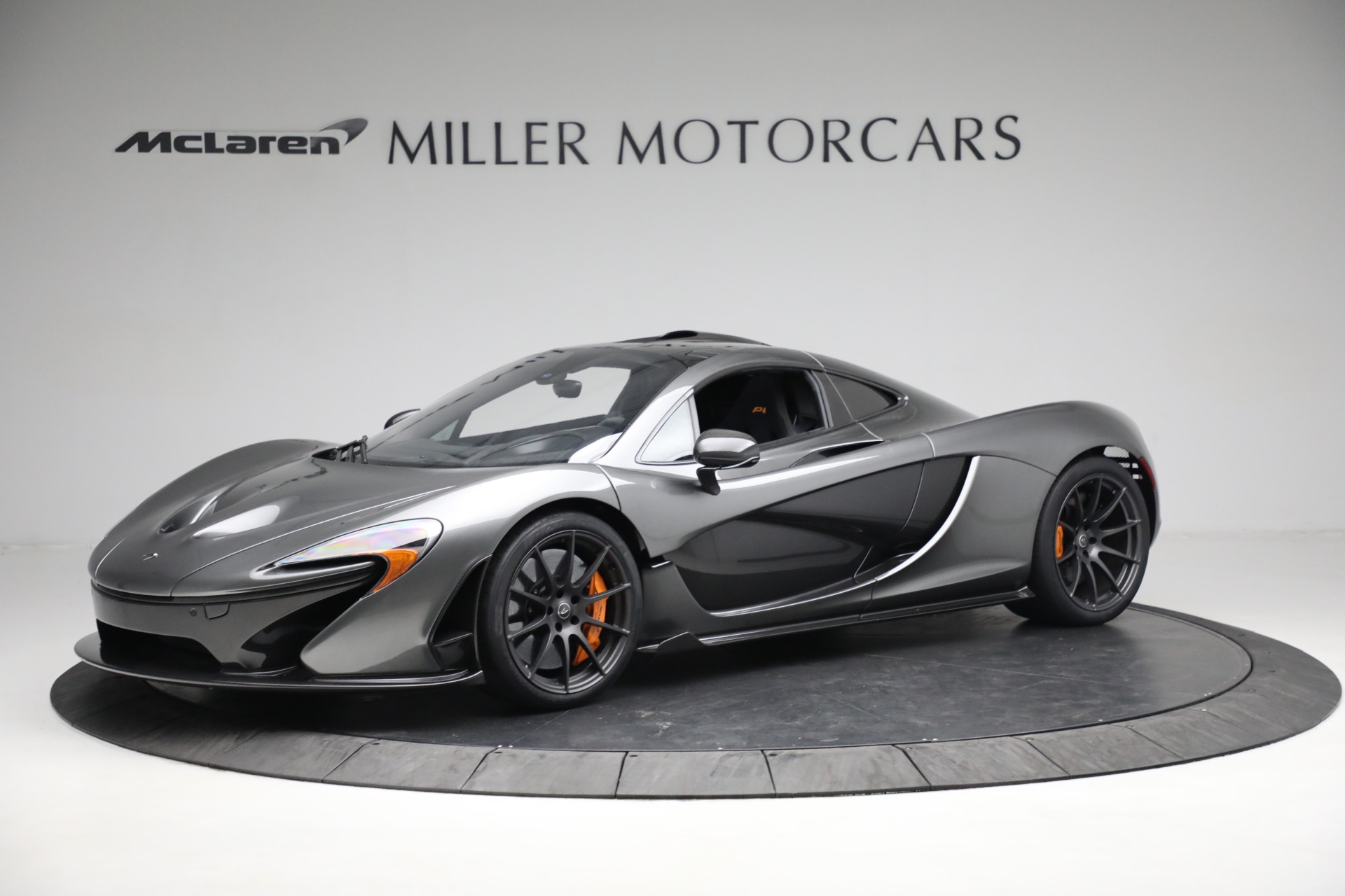 2015 McLaren P1, 2/20