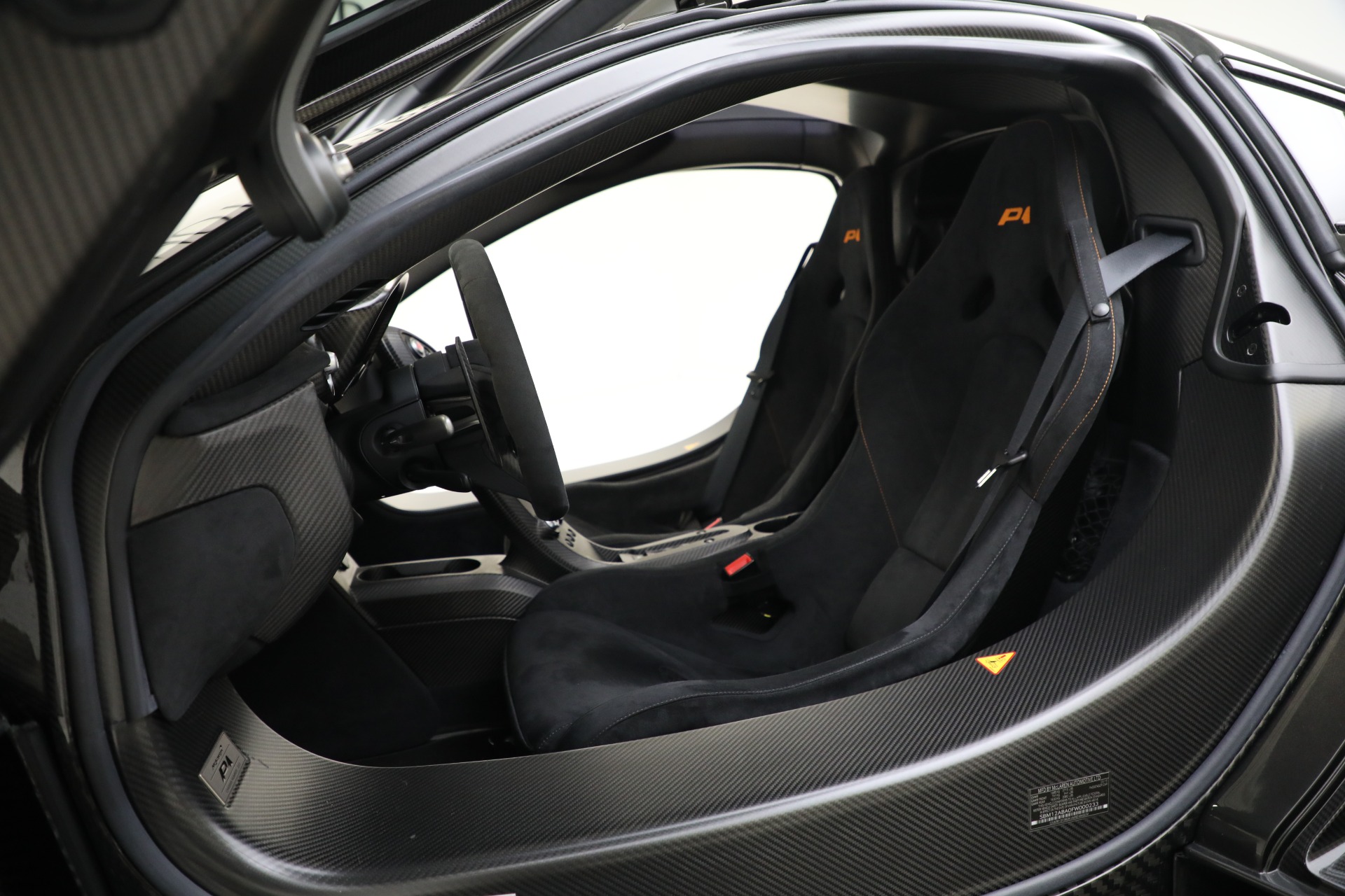 2015 McLaren P1, 17/20