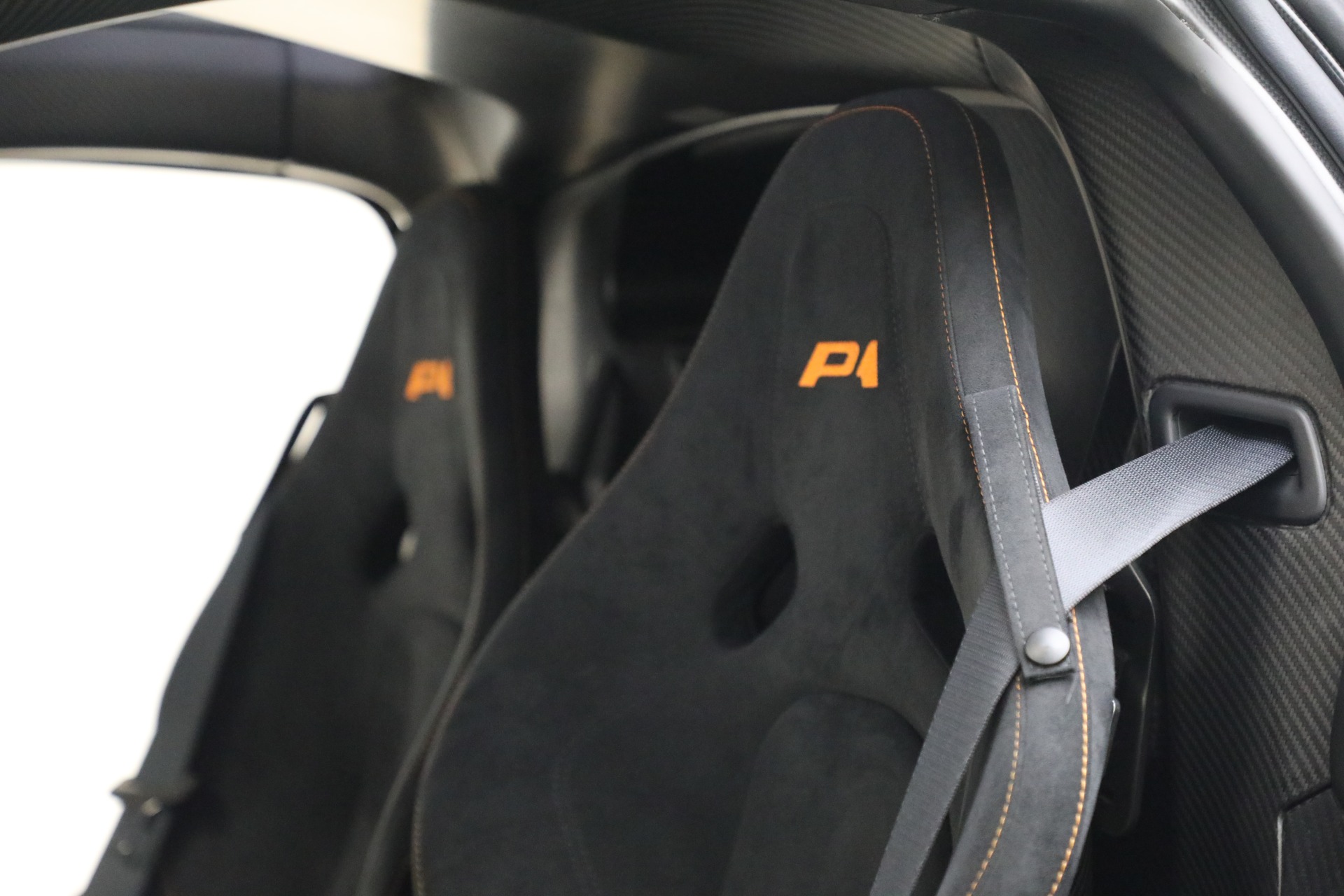 2015 McLaren P1, 18/20