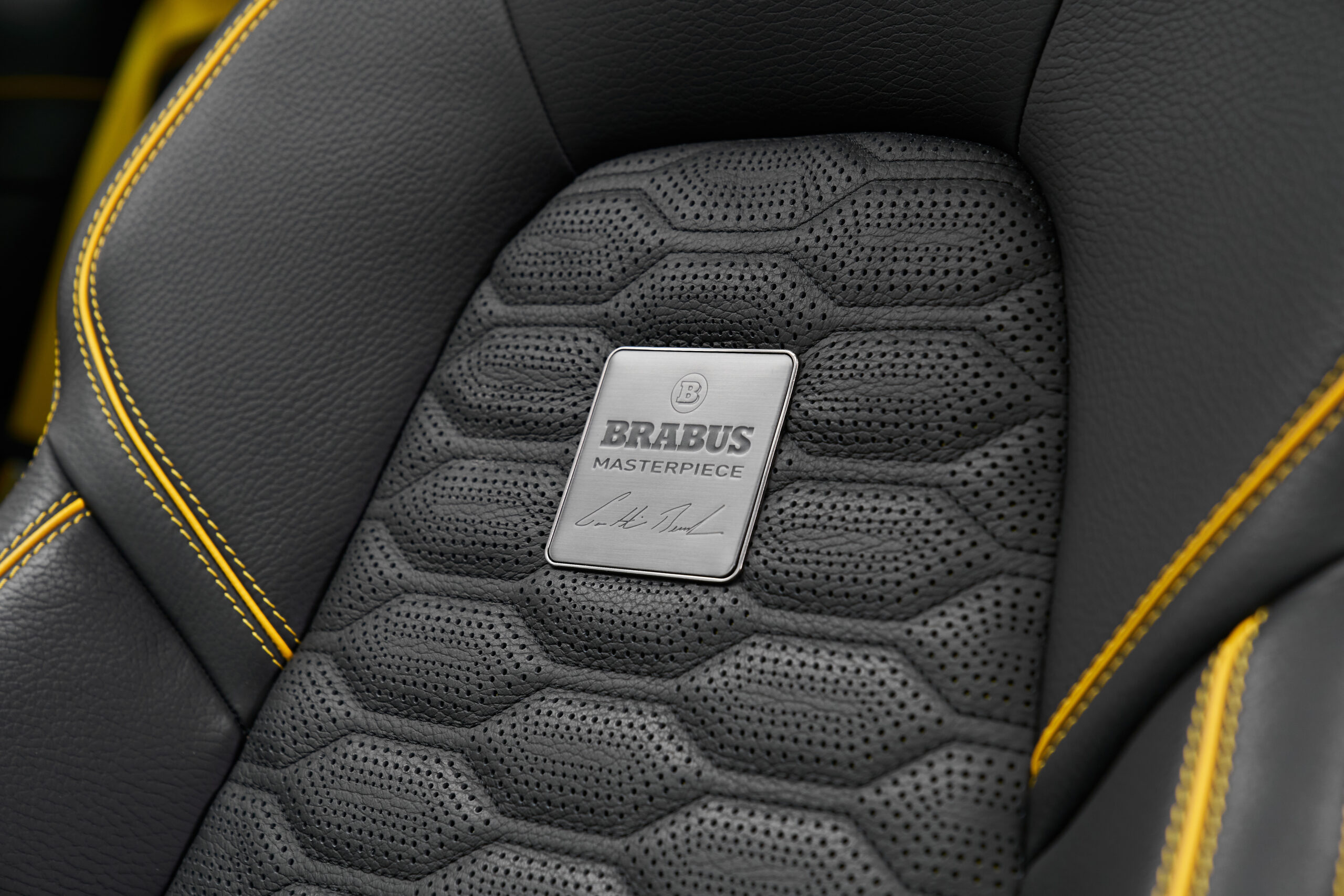 2023 BRABUS 900 Rocket R, 18/19