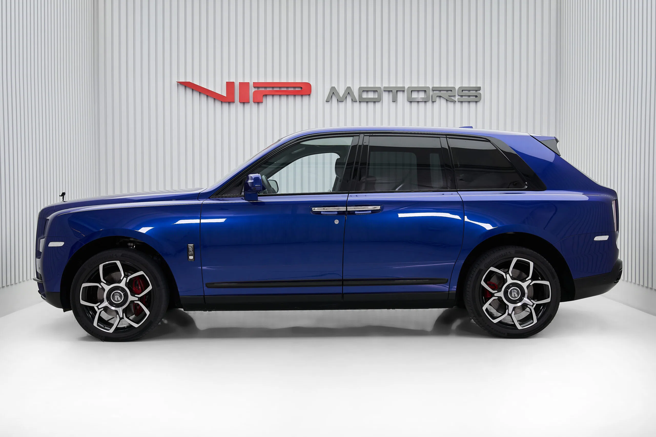 2021 Rolls-Royce Cullinan Black Badge for sale, exterior