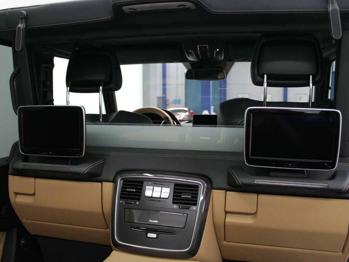 2018 Mercedes-Maybach G 650 Landaulet  1 OF 99, 17/20