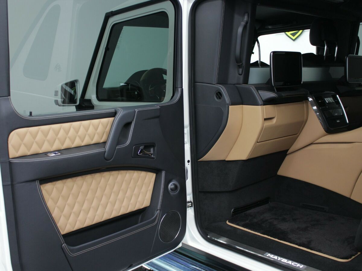 2018 Mercedes-Maybach G 650 Landaulet  1 OF 99, 18/20