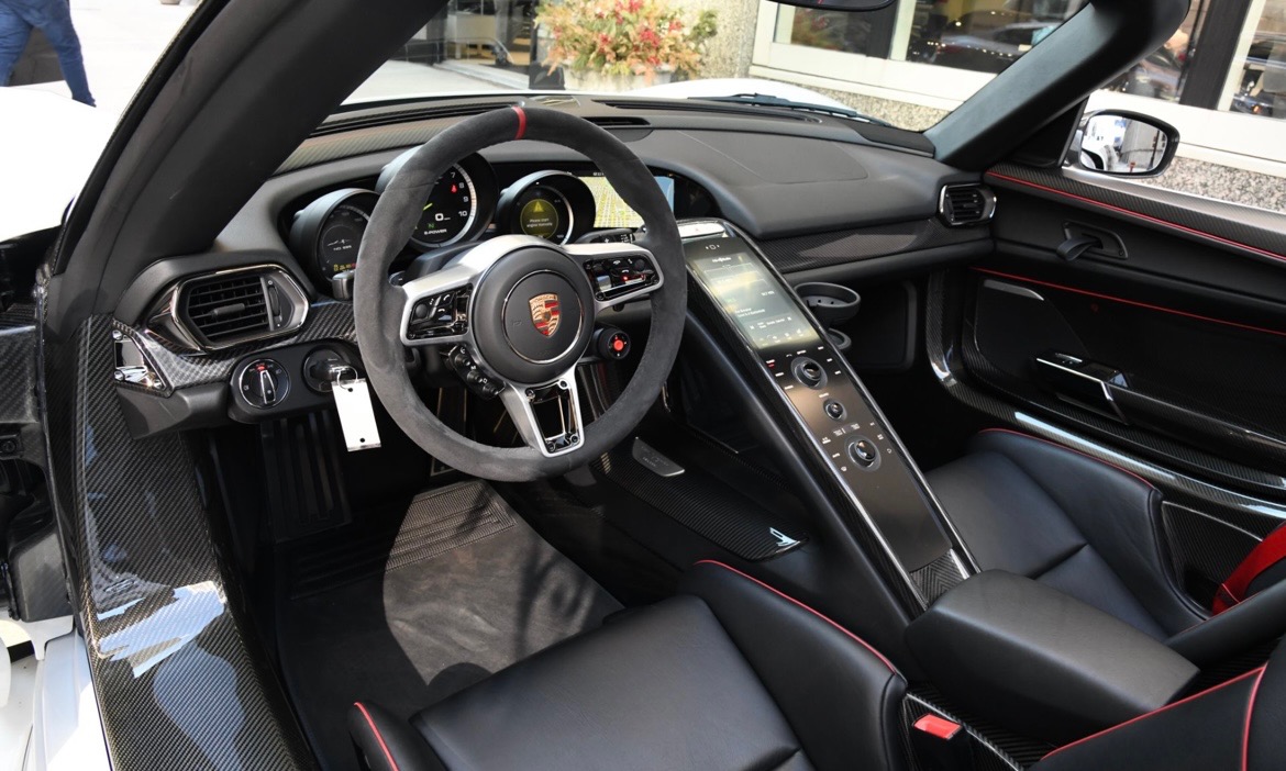 2015 Porsche 918 Spyder, 7/17