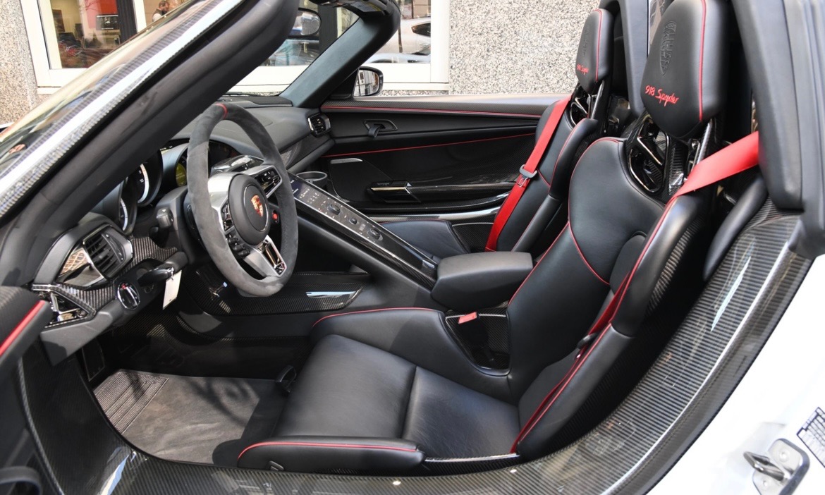 2015 Porsche 918 Spyder, 8/17