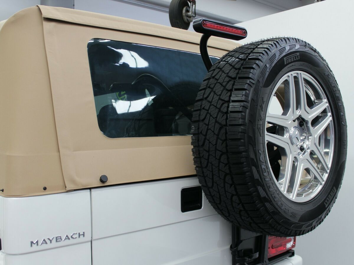 2018 Mercedes-Maybach G 650 Landaulet  1 OF 99, 19/20