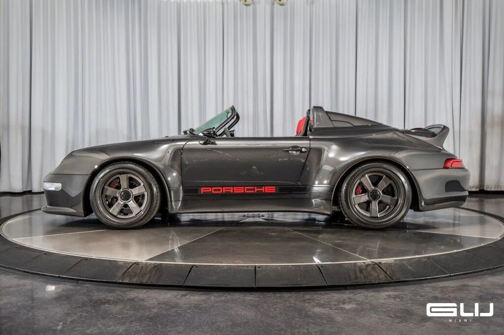 1995 Porsche 911 Remastered by Gunther Werks for sale, exterior, Exposed Carbon Fiber