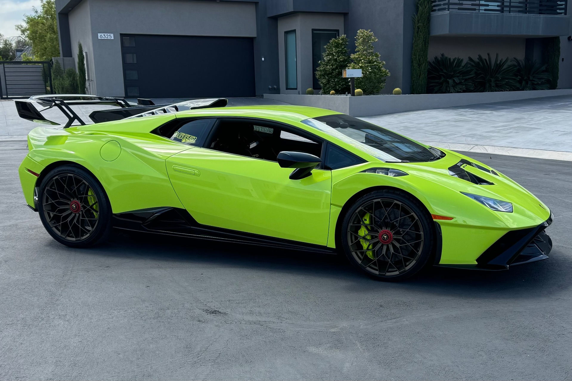 2023 Lamborghini Huracán STO, 8/13