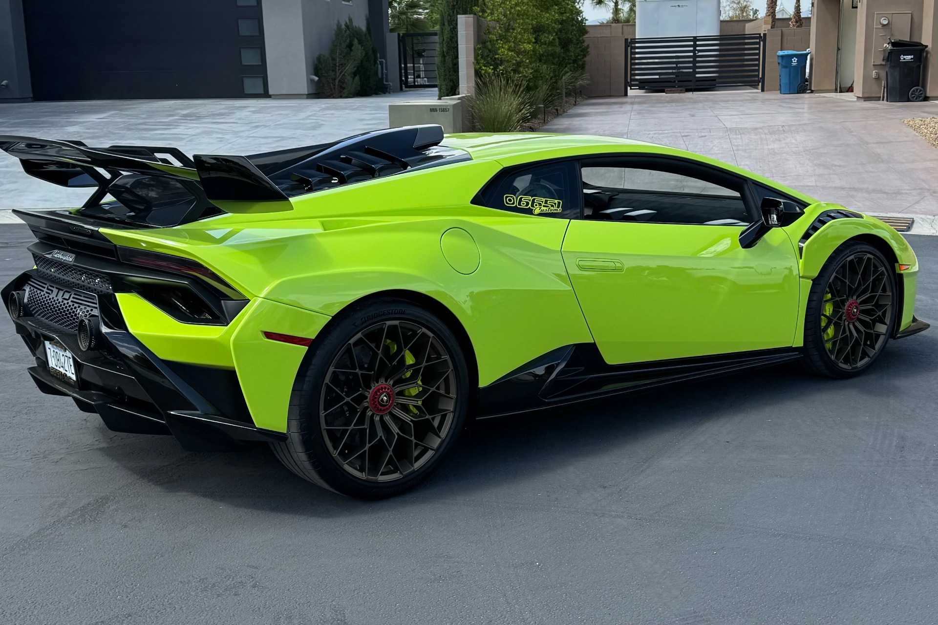 2023 Lamborghini Huracán STO, 9/13