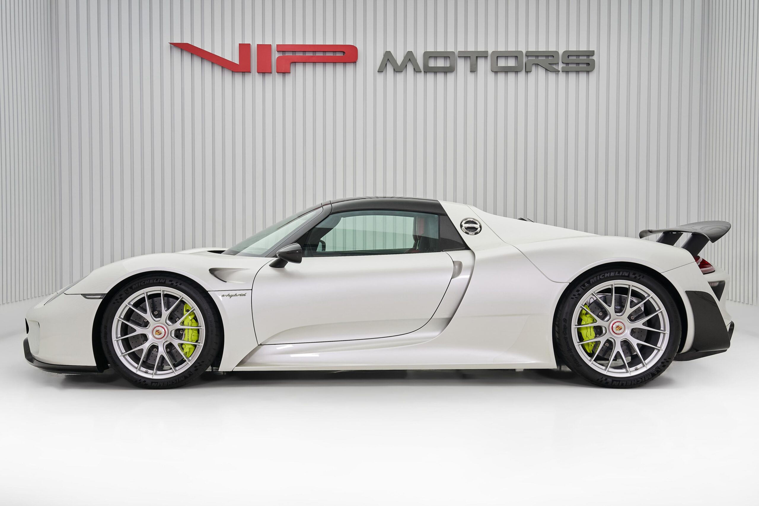 2015 Porsche 918 Spyder Weissach Package, 3/16