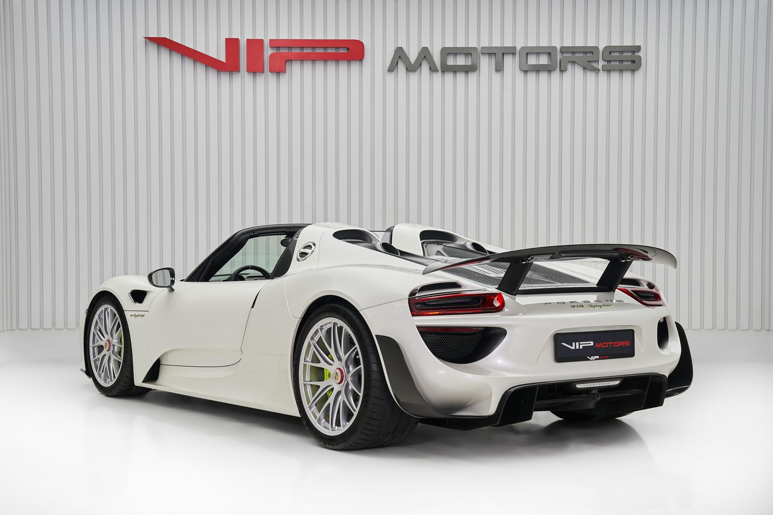 2015 Porsche 918 Spyder Weissach Package, 5/16