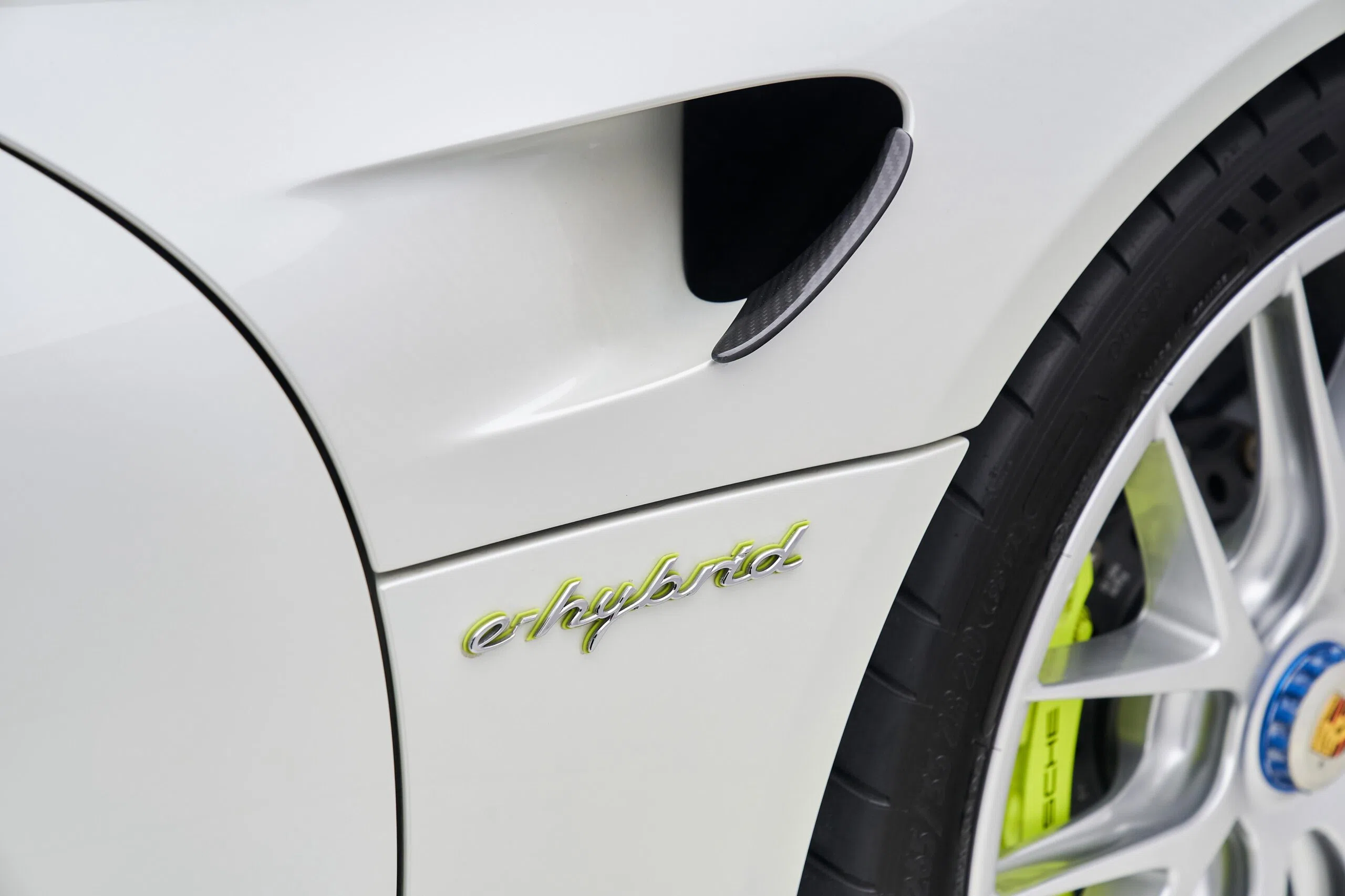 2015 Porsche 918 Spyder Weissach Package, detail